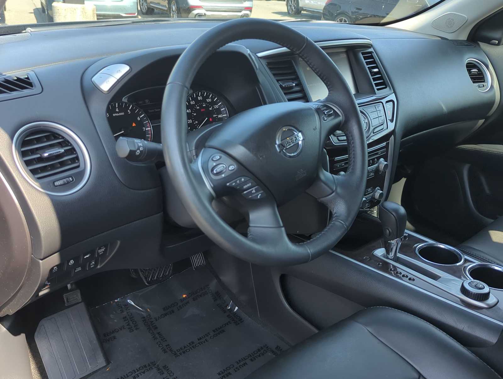 Thumbnail: 2016 Nissan Pathfinder - 15