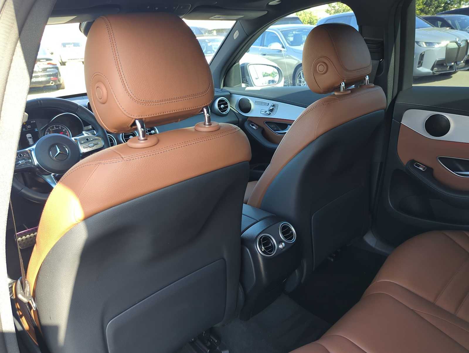 Thumbnail: 2022 Mercedes-Benz GLC - 18