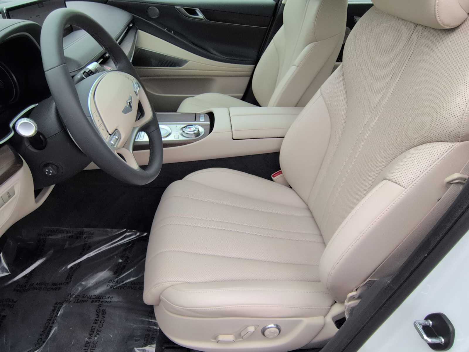 Thumbnail: 2022 Genesis G80 - 17