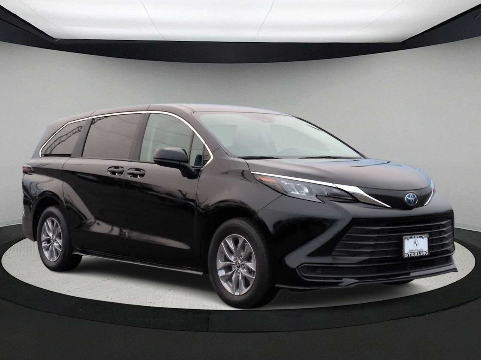 Thumbnail: 2024 Toyota Sienna - 2