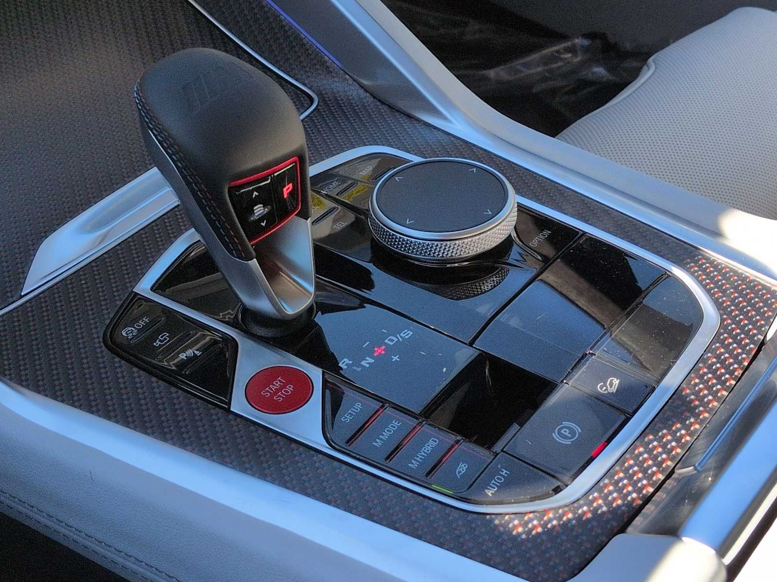 Thumbnail: 2026 BMW XM - 33