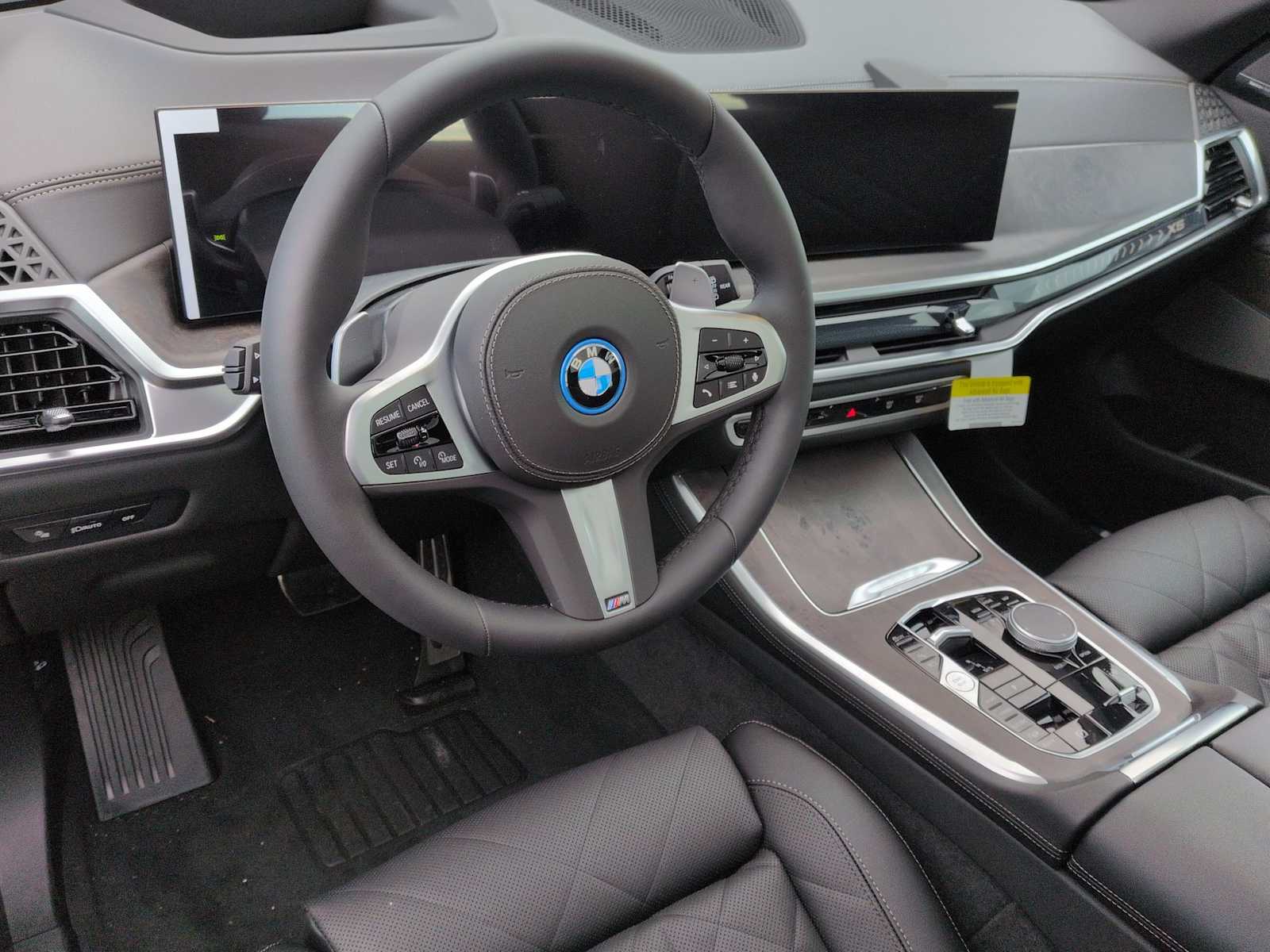 Thumbnail: 2026 BMW X5 - 10