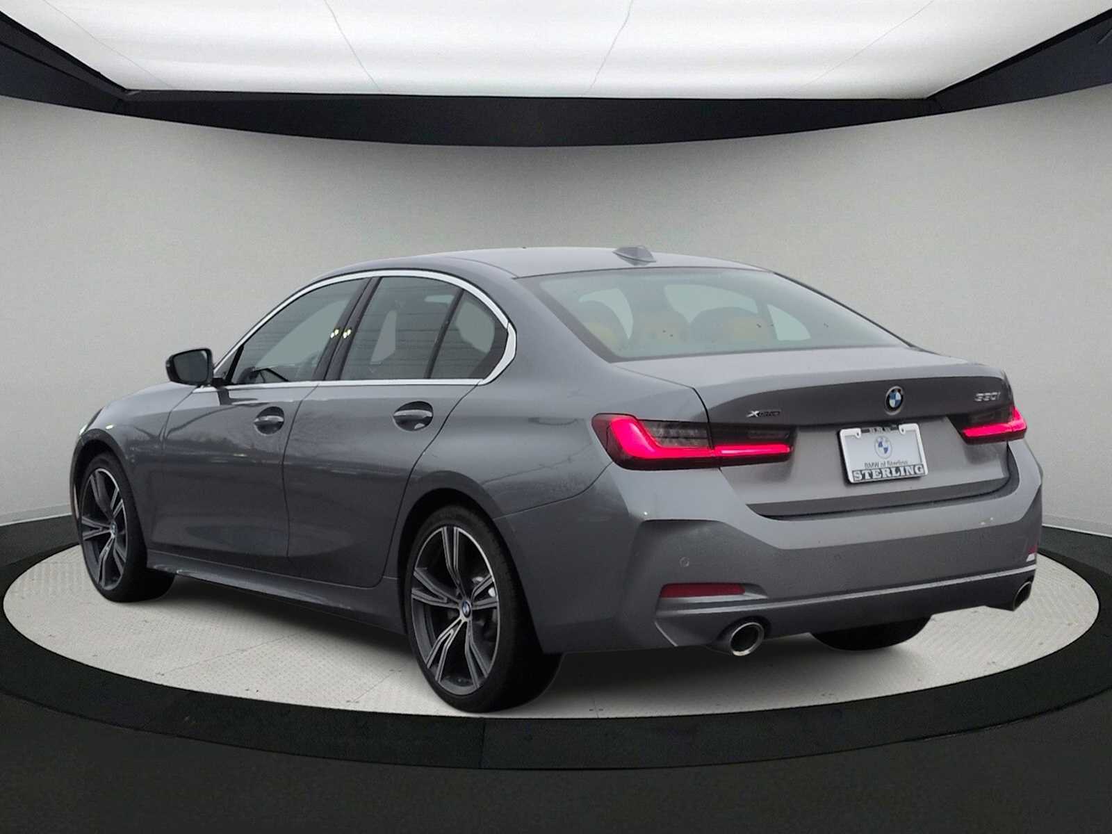 Thumbnail: 2023 BMW 3 Series - 6