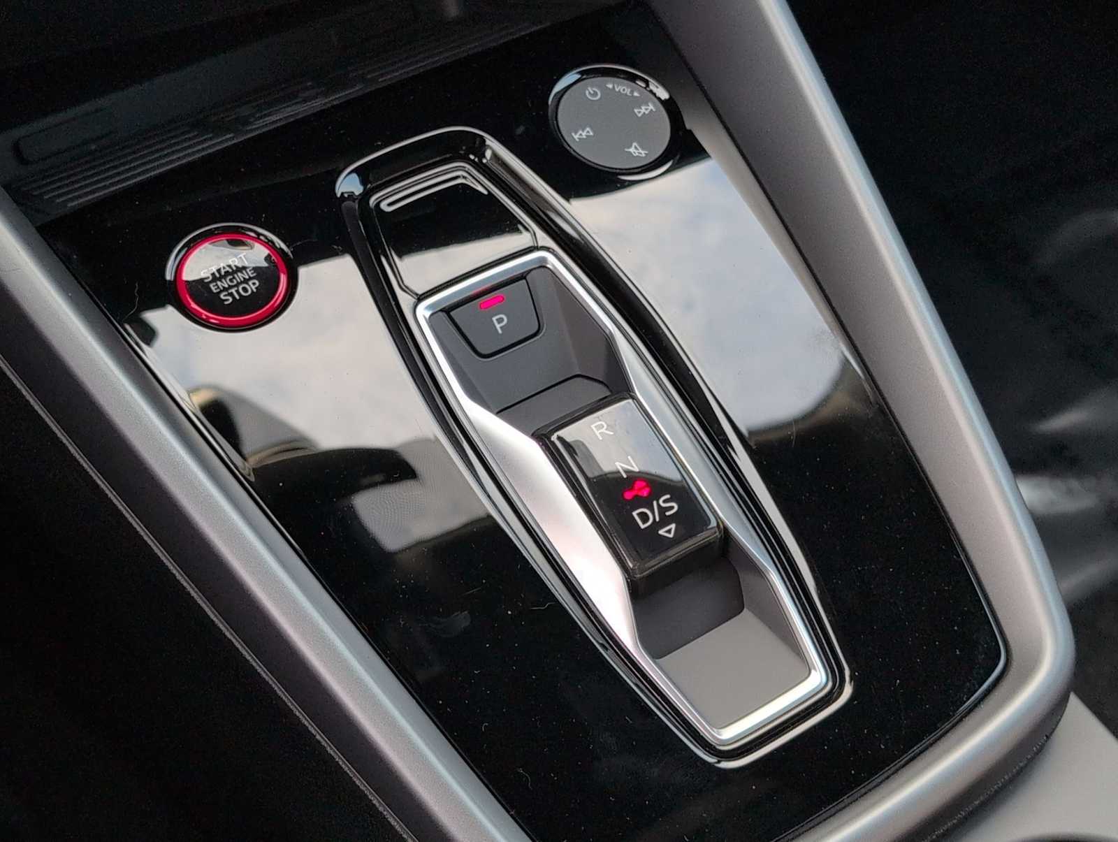 Thumbnail: 2025 Audi S3 - 33