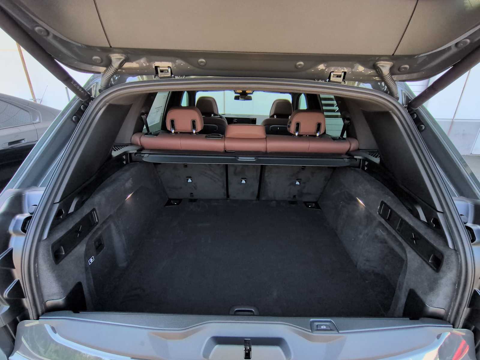 Thumbnail: 2026 BMW X5 - 37