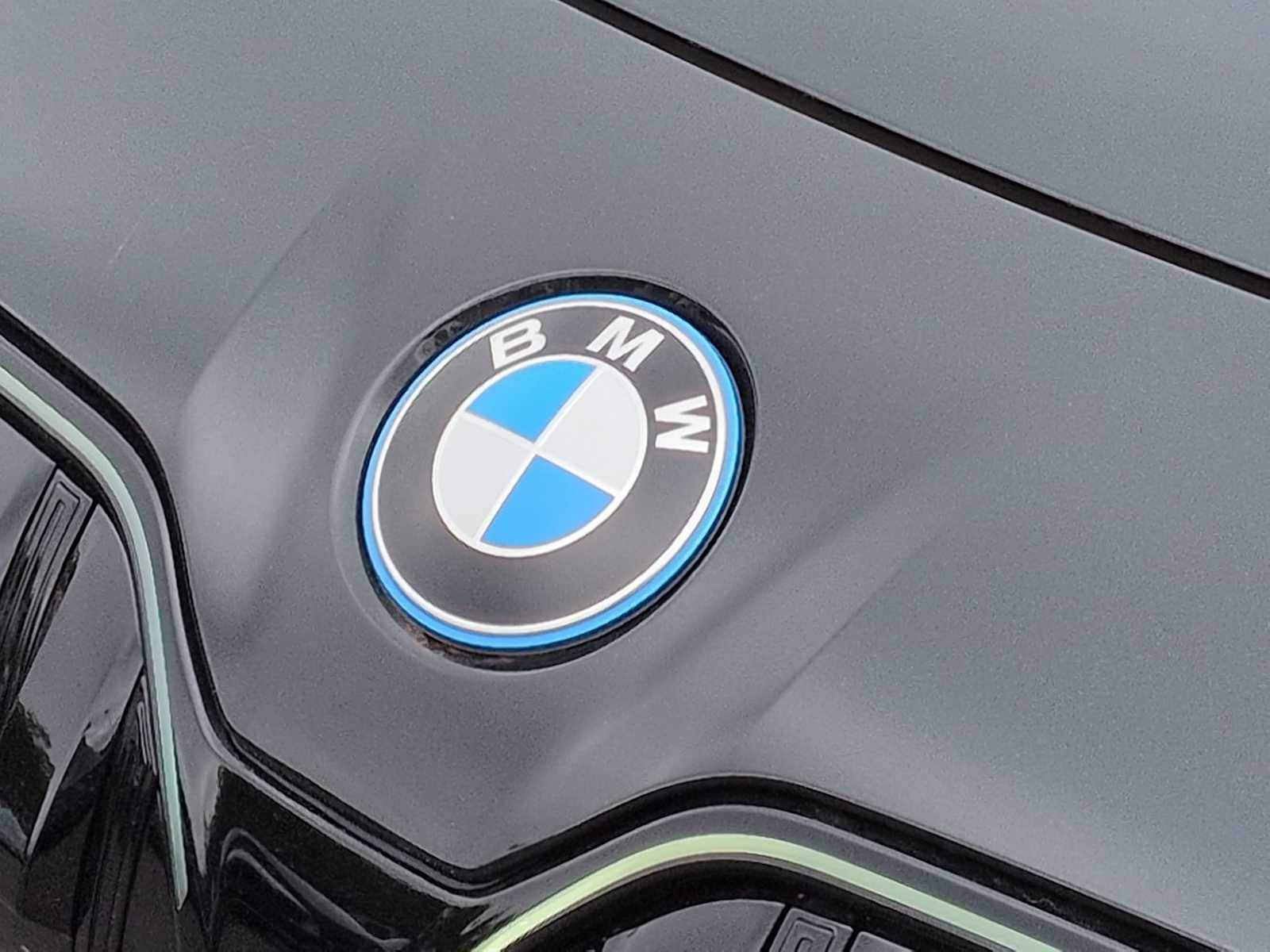 Thumbnail: 2026 BMW 7 Series - 12
