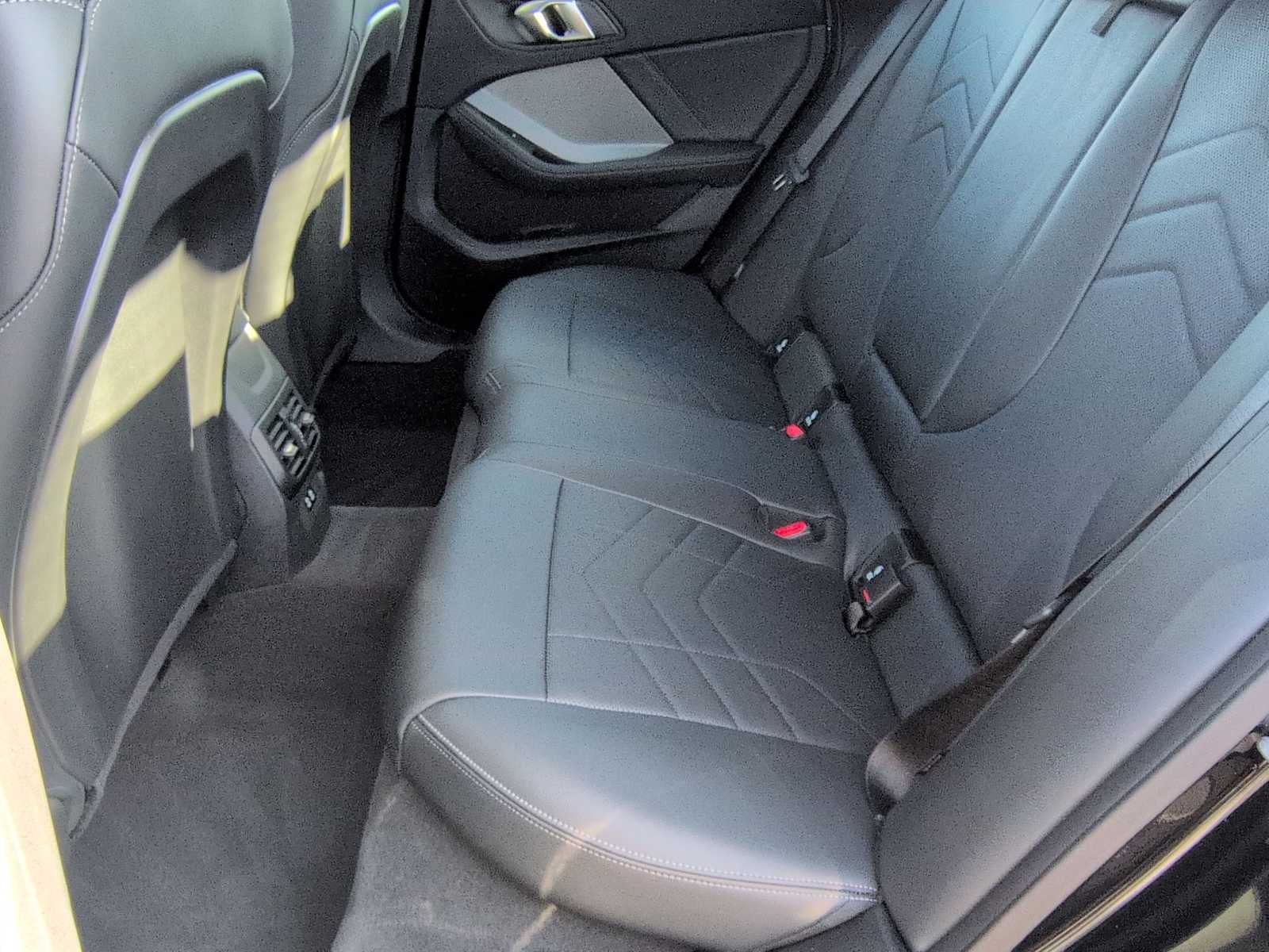 Thumbnail: 2025 BMW 2 Series - 20