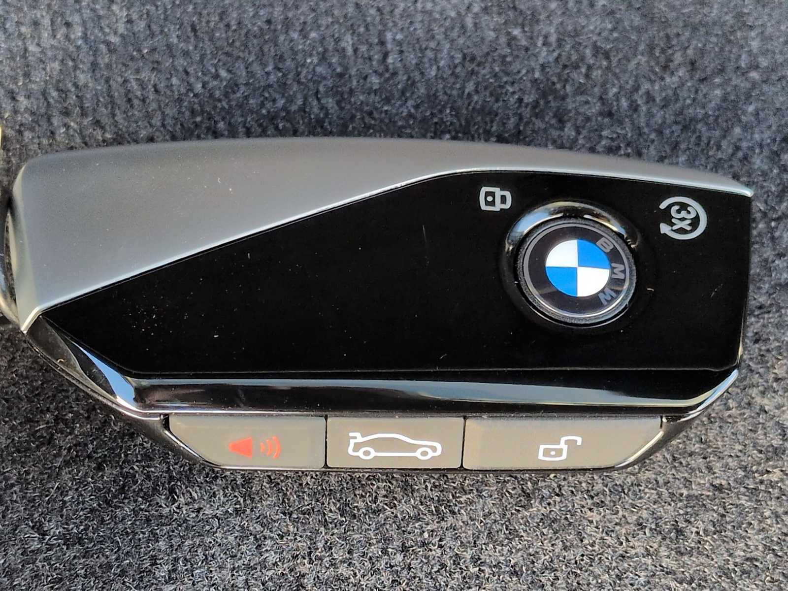 Thumbnail: 2026 BMW X7 - 38