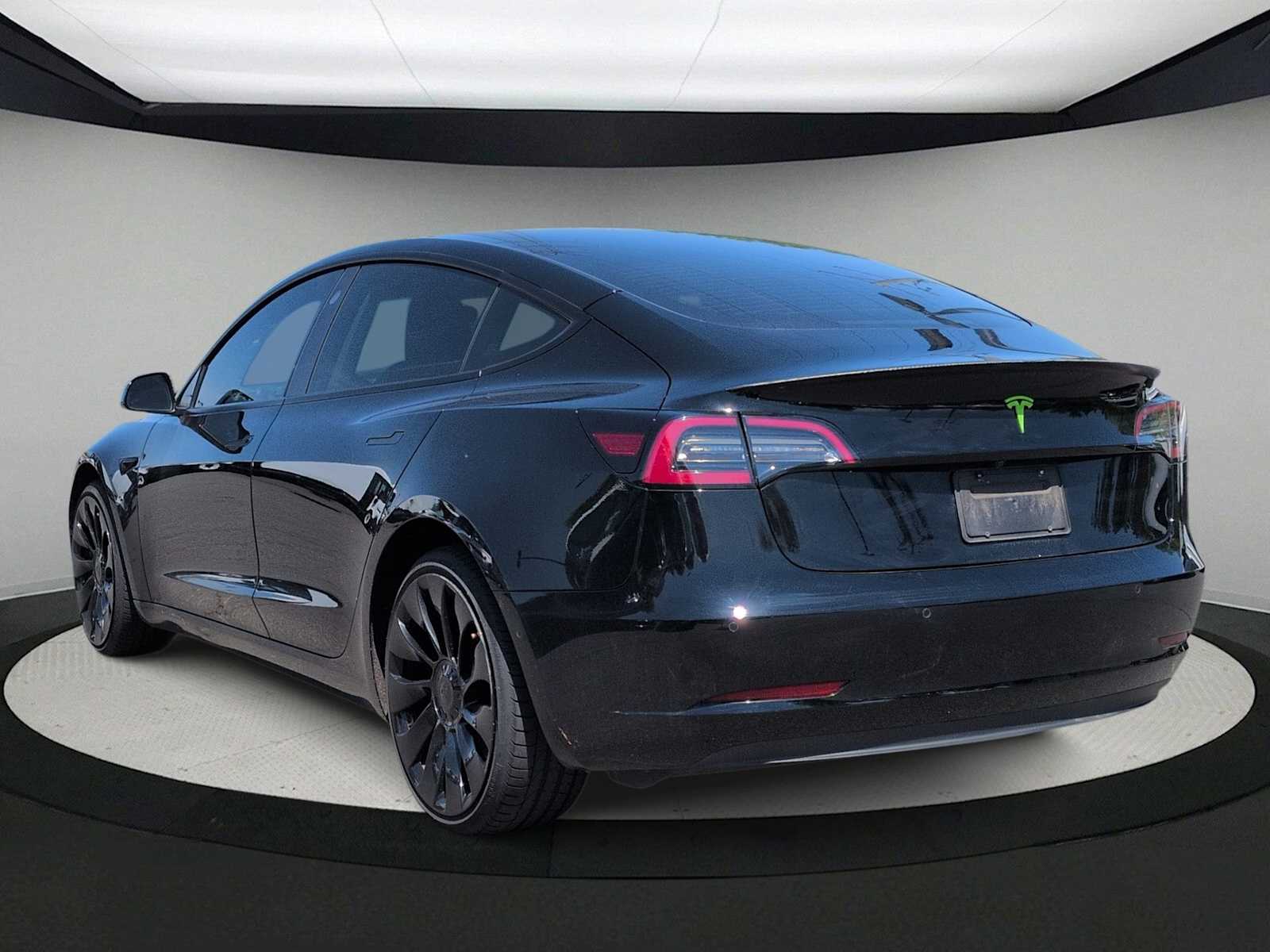 Thumbnail: 2022 Tesla Model 3 - 6