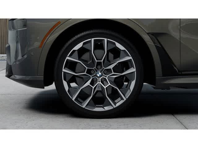 Thumbnail: 2027 BMW X7 - 7