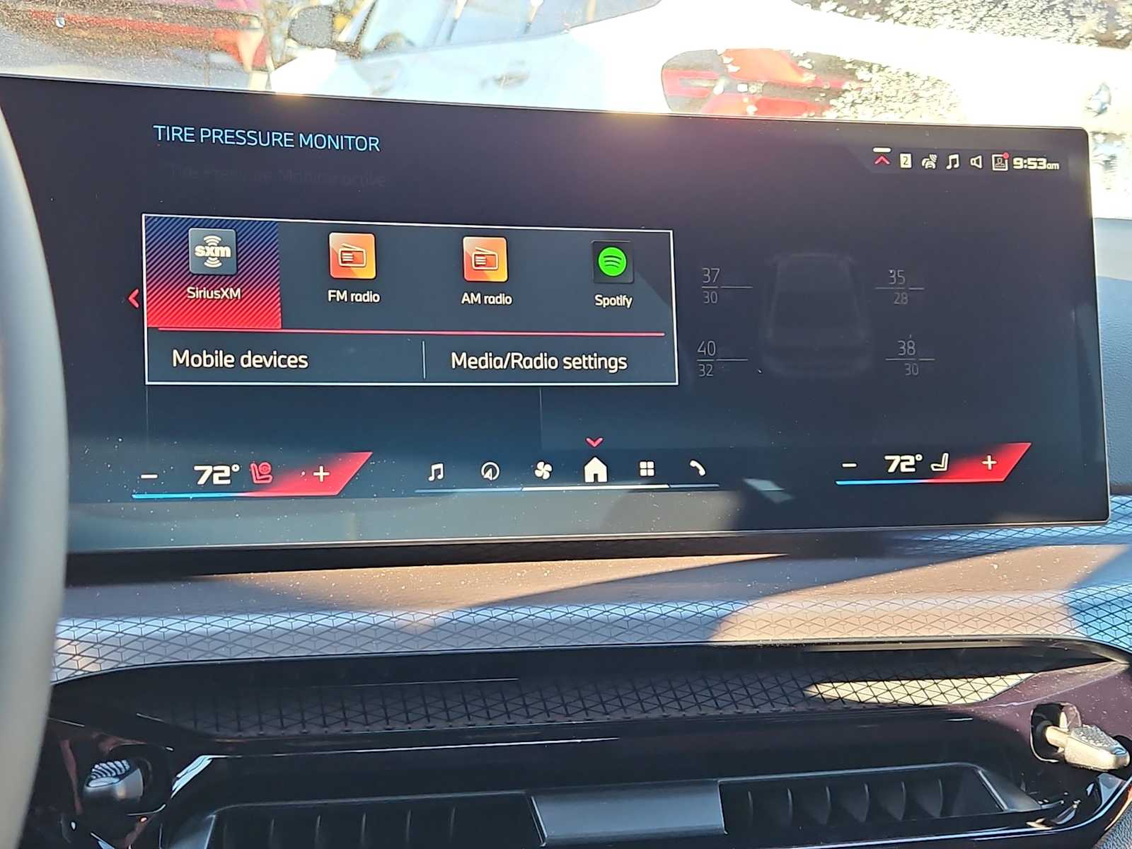 Thumbnail: 2026 BMW 3 Series - 26