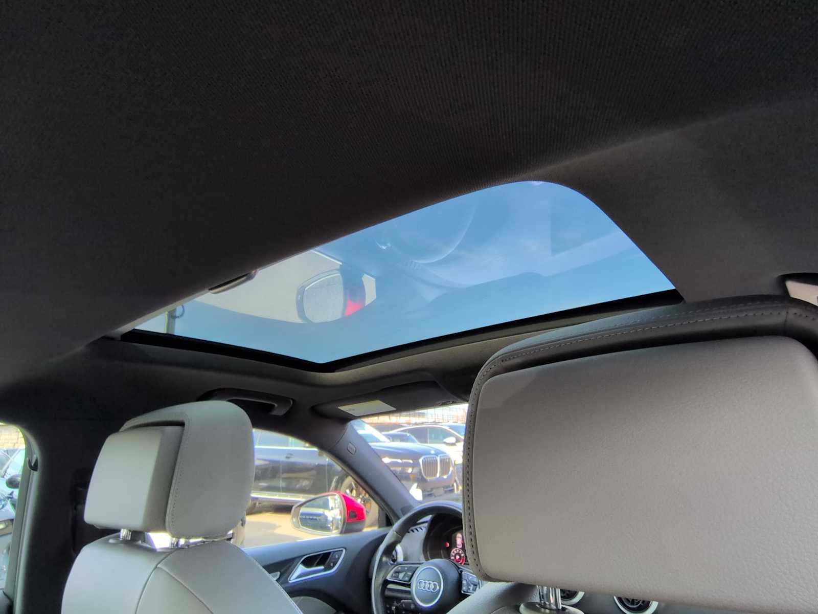 Thumbnail: 2017 Audi A3 e-tron - 23