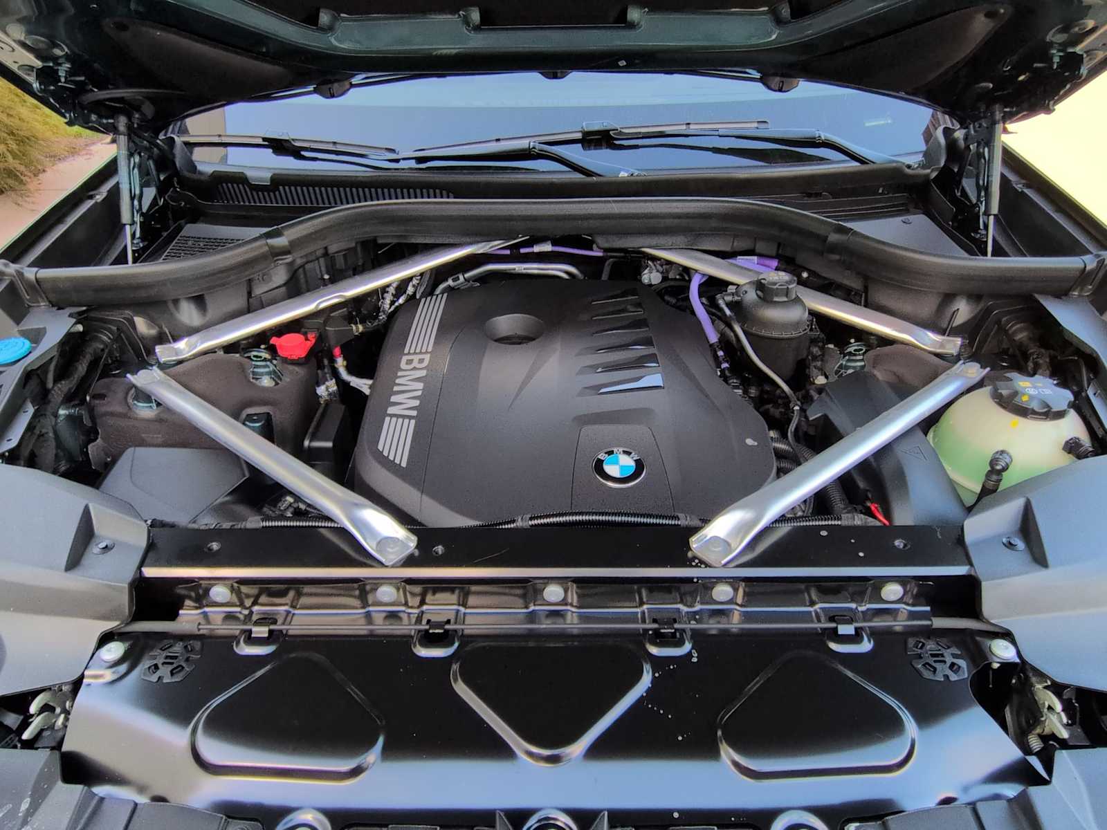 Thumbnail: 2026 BMW X7 - 15