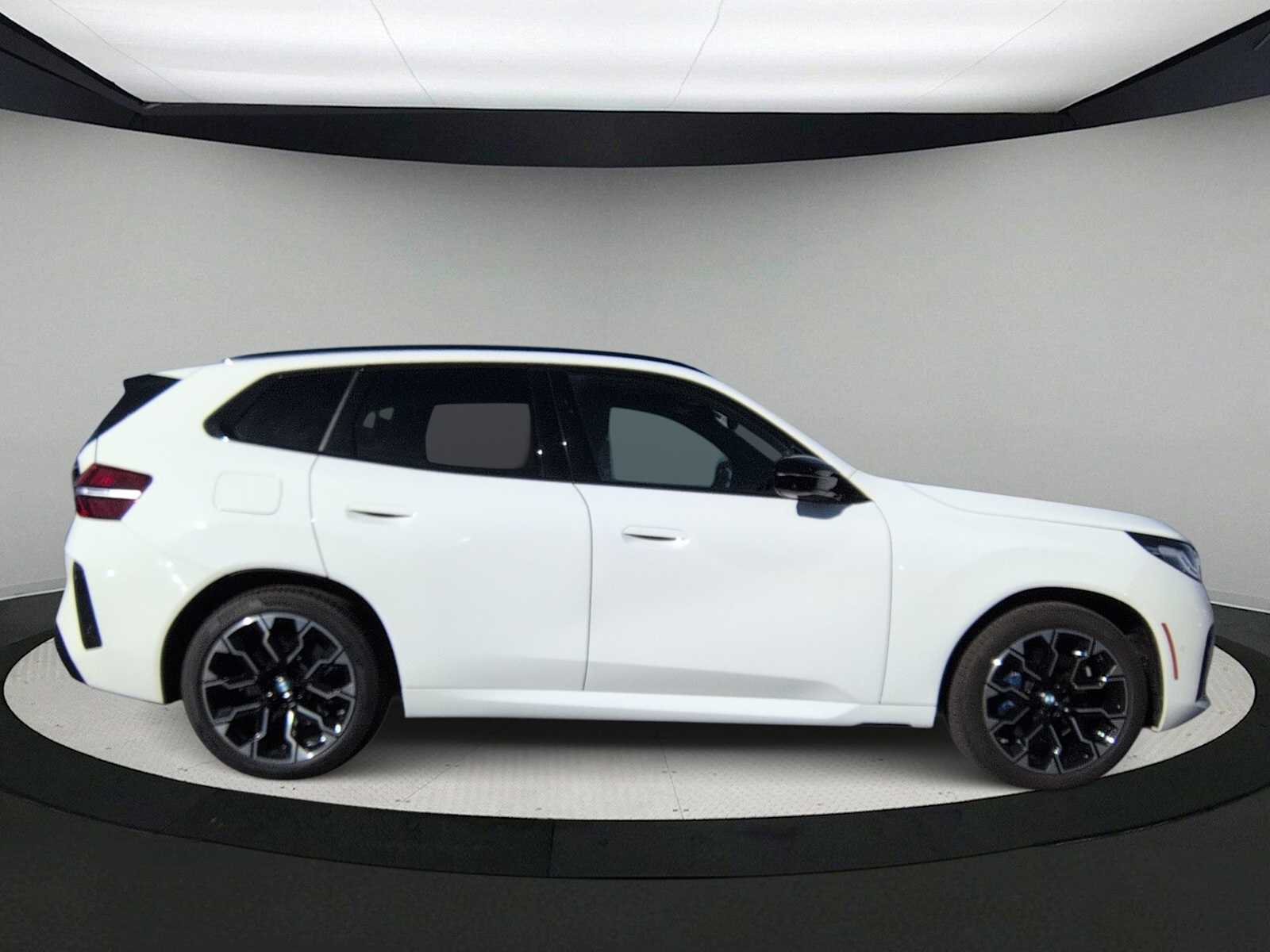 Thumbnail: 2025 BMW X3 - 9