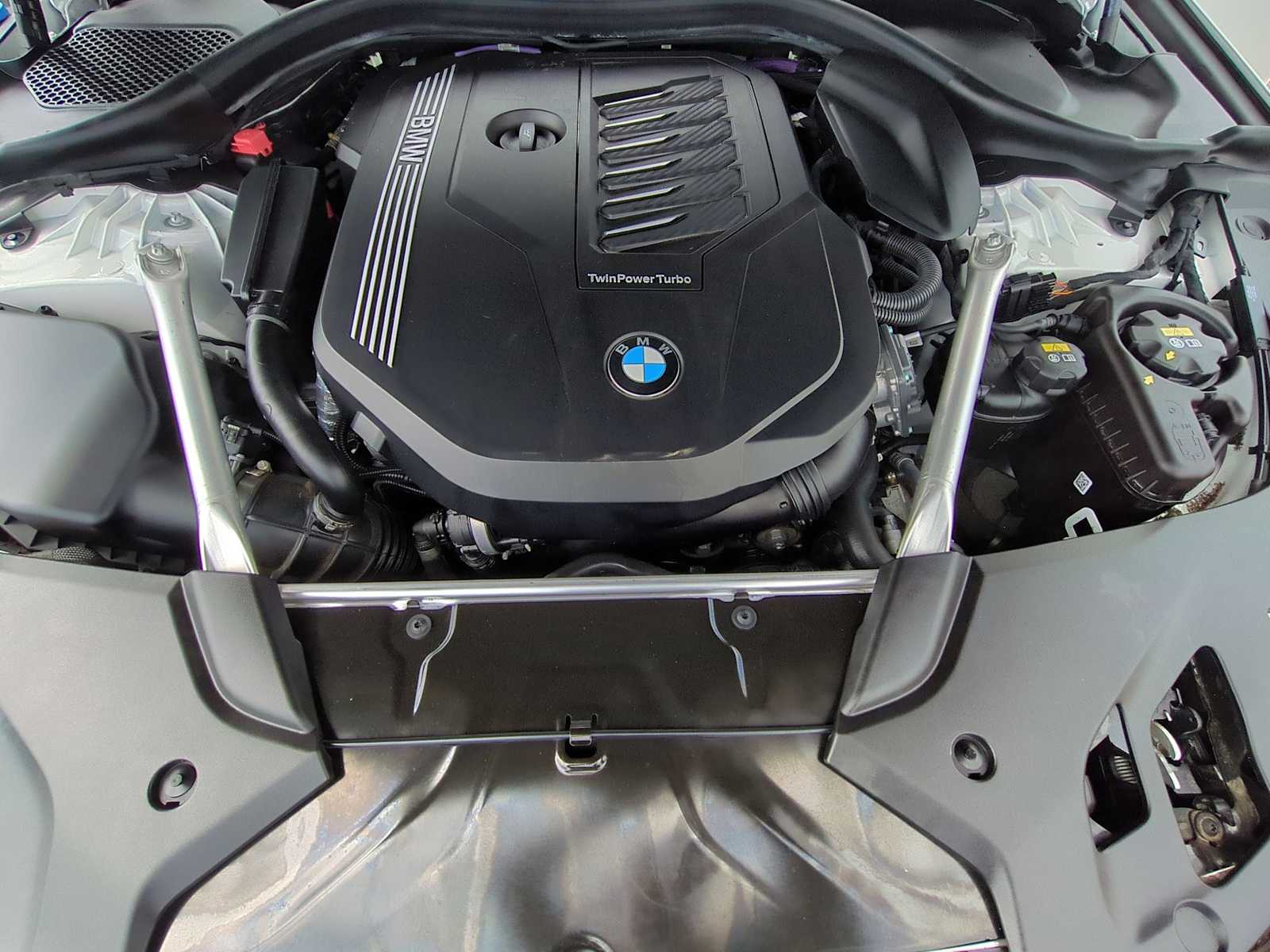 Thumbnail: 2022 BMW 5 Series - 14