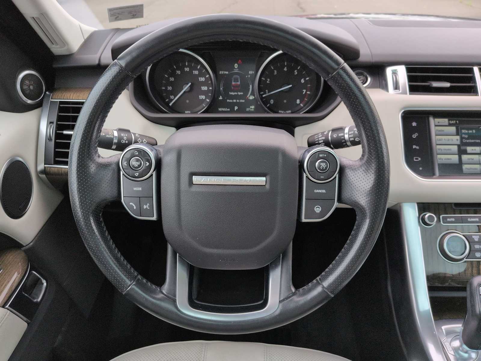 Thumbnail: 2016 Land Rover Range Rover Sport - 25