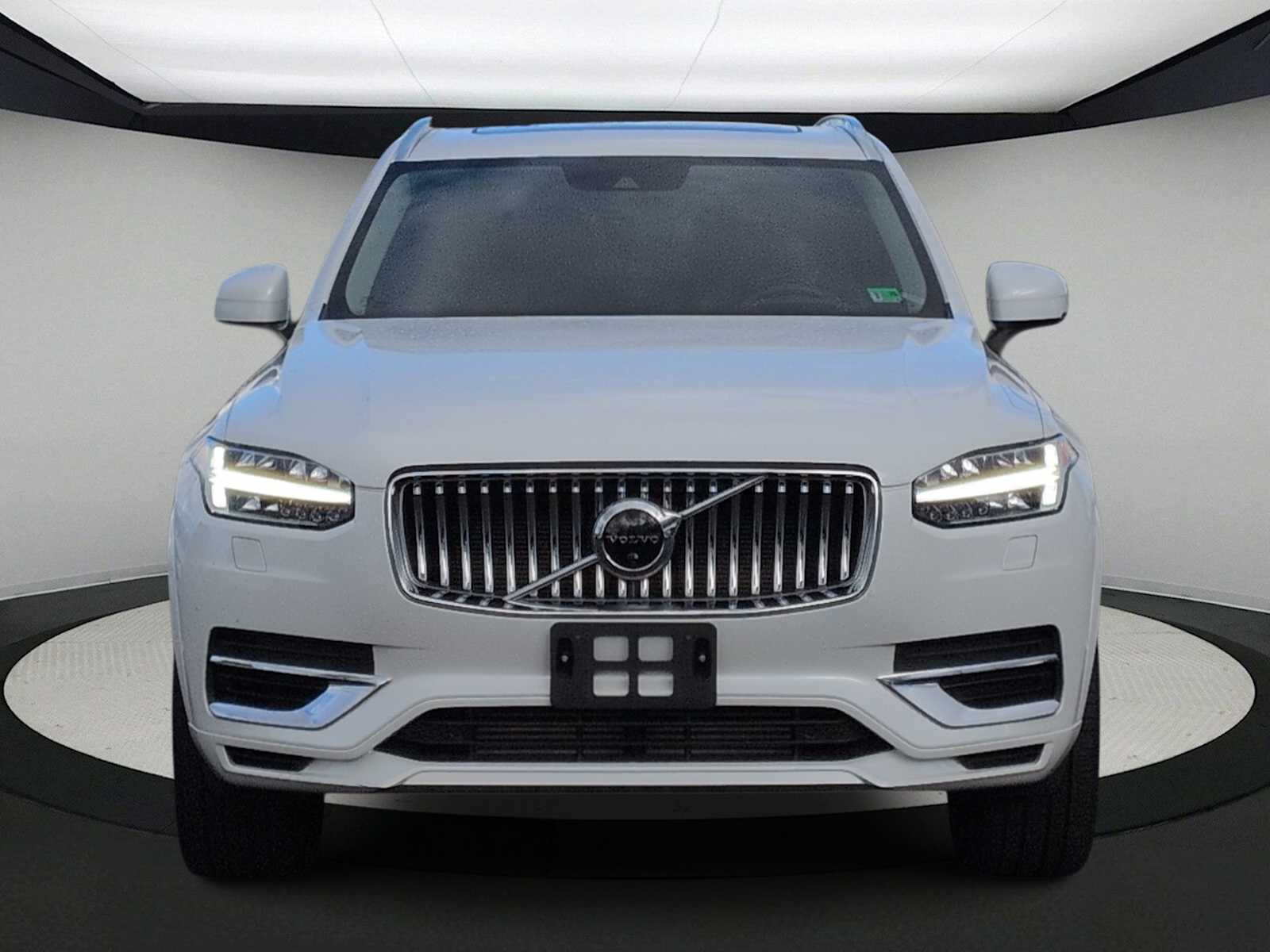 Thumbnail: 2022 Volvo XC90 - 3