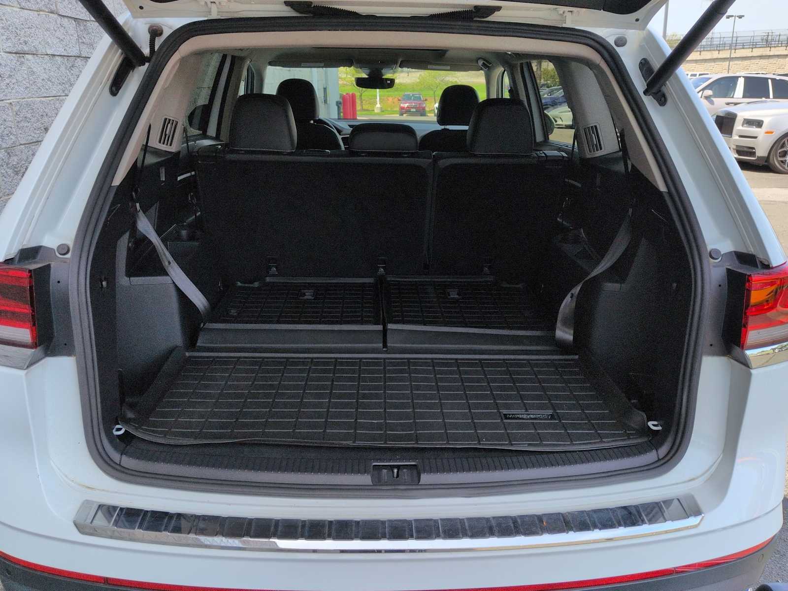 Thumbnail: 2021 Volkswagen Atlas - 37
