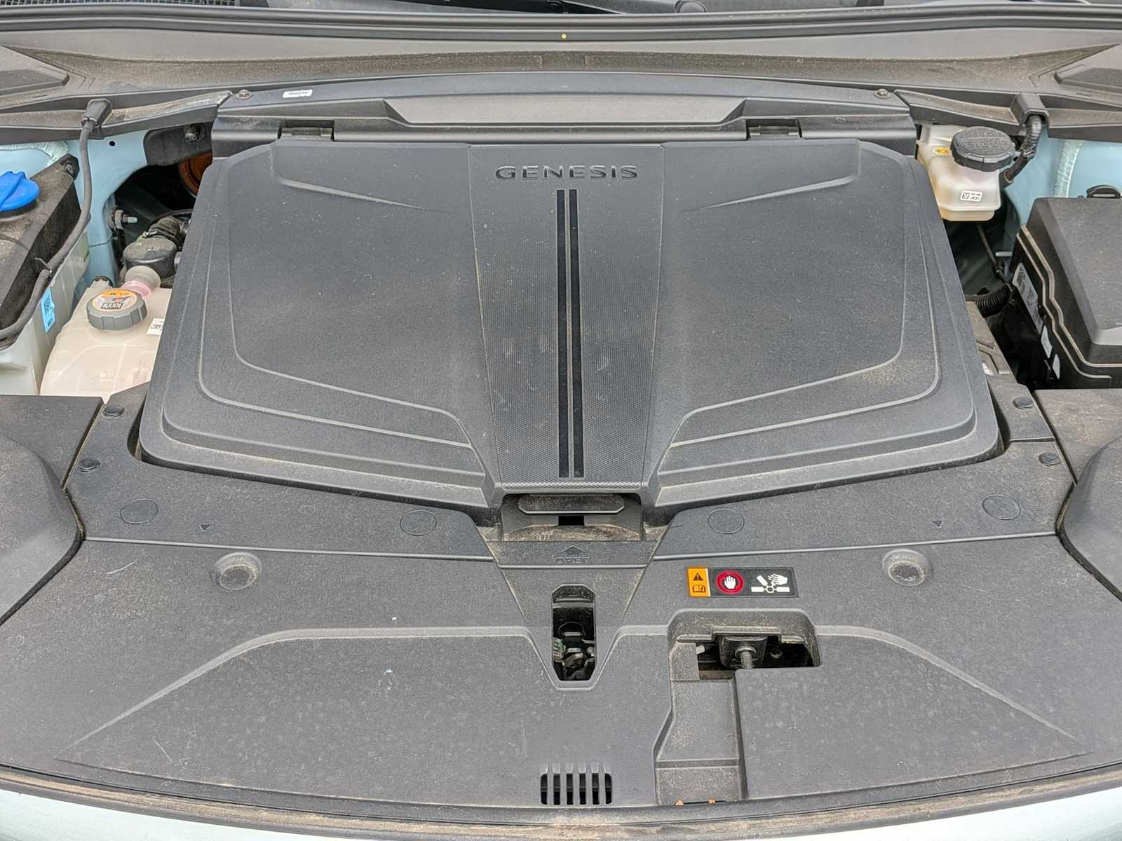 Thumbnail: 2023 Genesis GV60 - 15