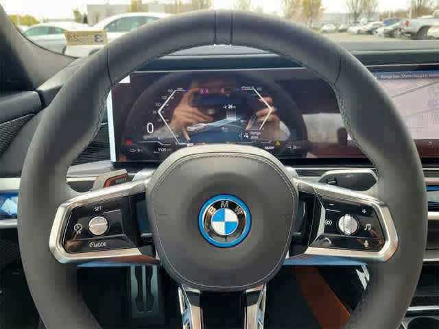 Thumbnail: 2024 BMW i7 - 10