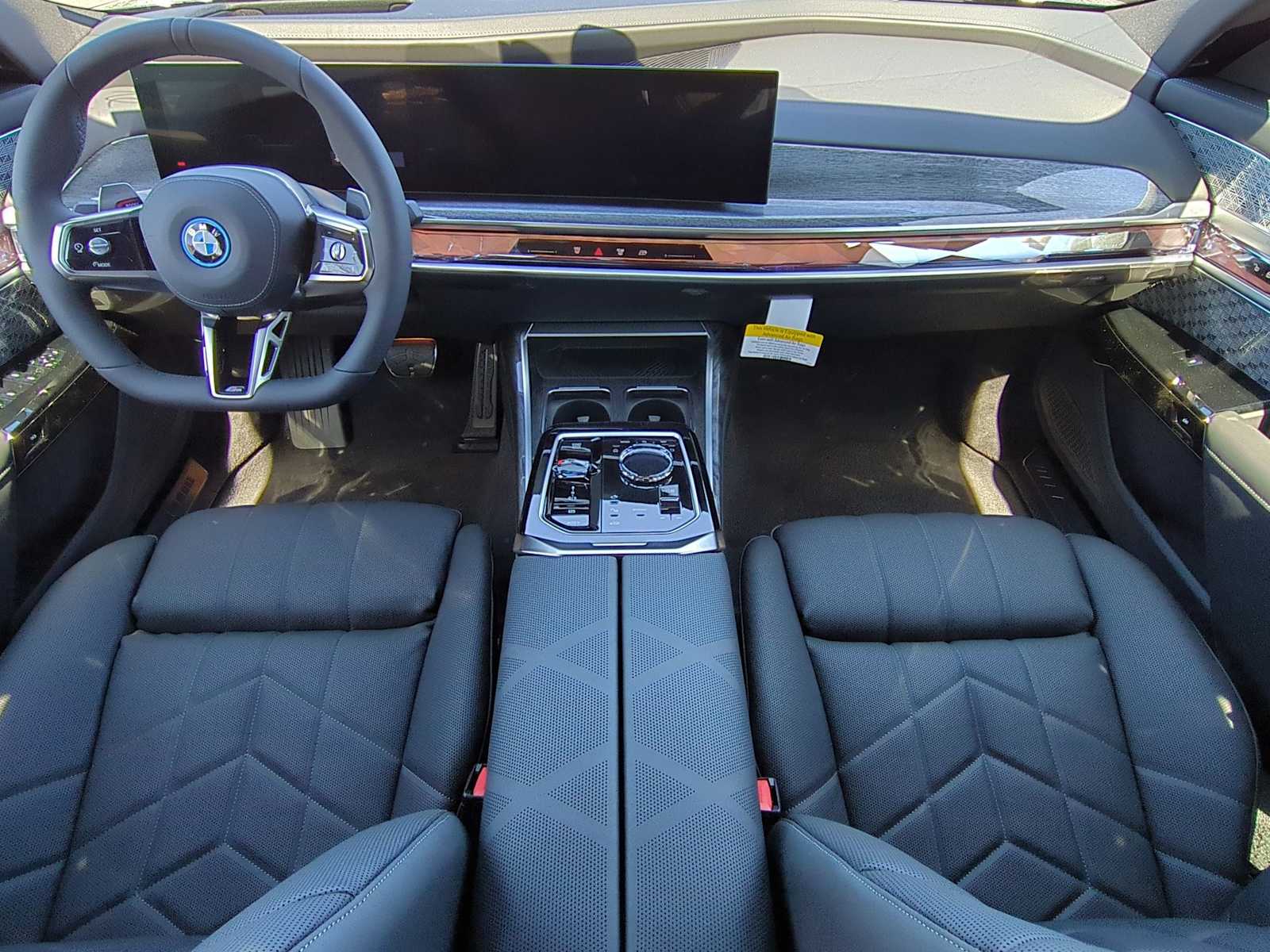 Thumbnail: 2025 BMW 7 Series - 15