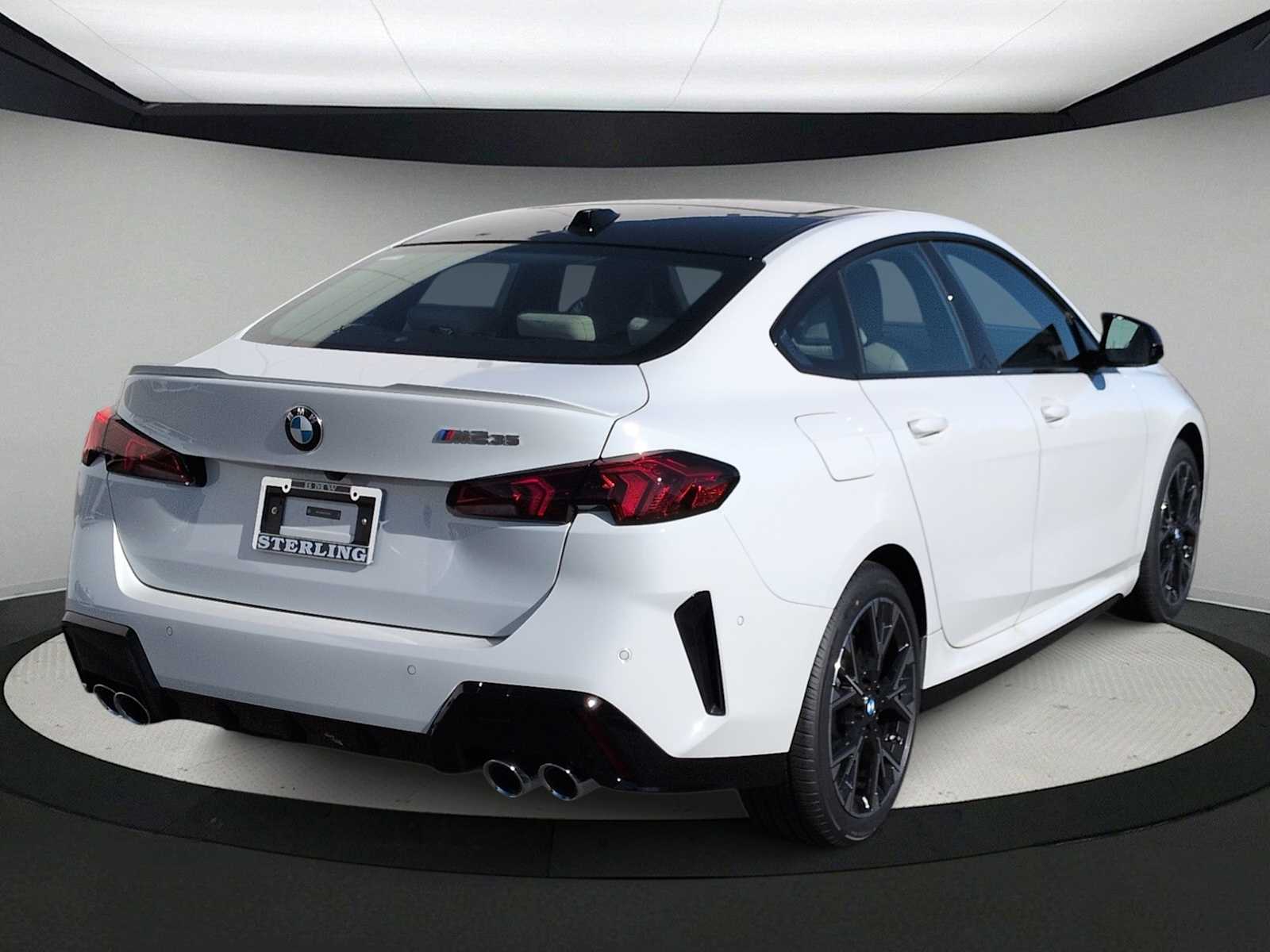 Thumbnail: 2026 BMW 2 Series - 8