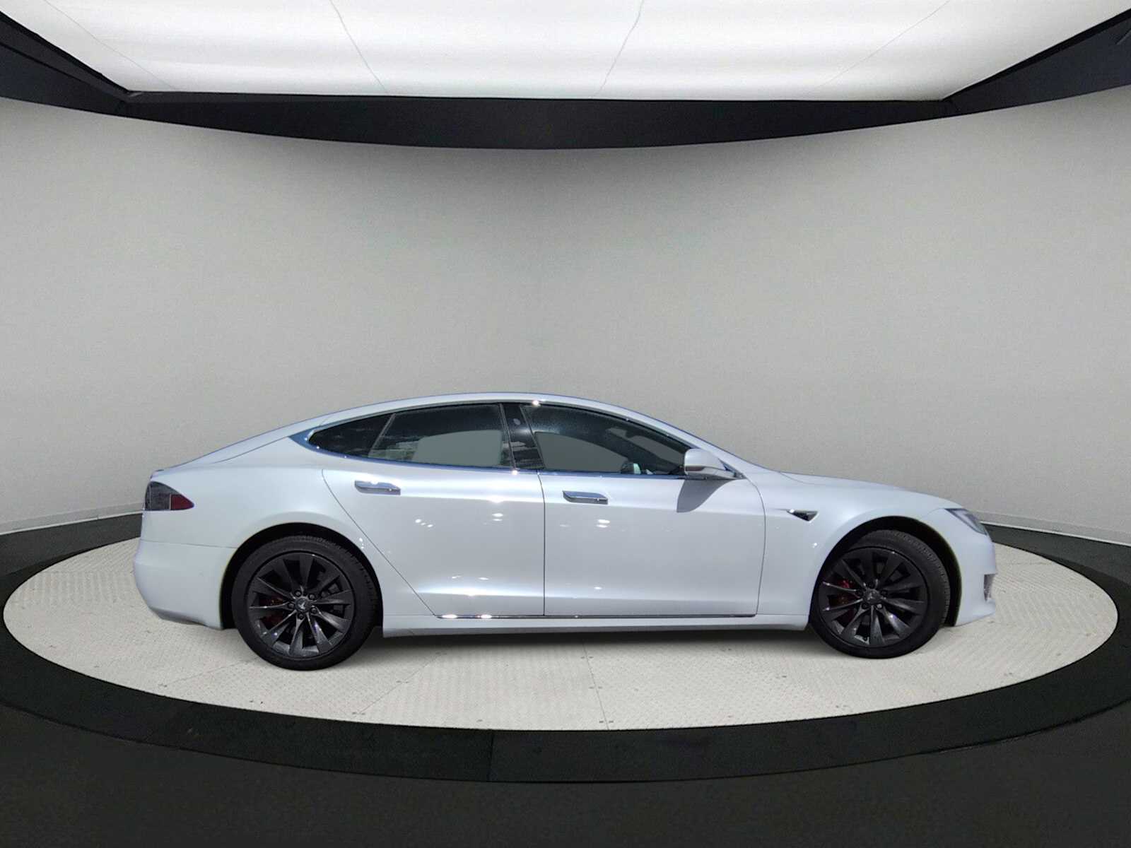 Thumbnail: 2020 Tesla Model S - 4
