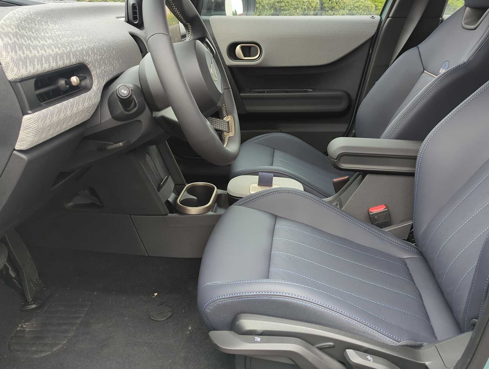 Thumbnail: 2025 MINI Cooper Hardtop - 10