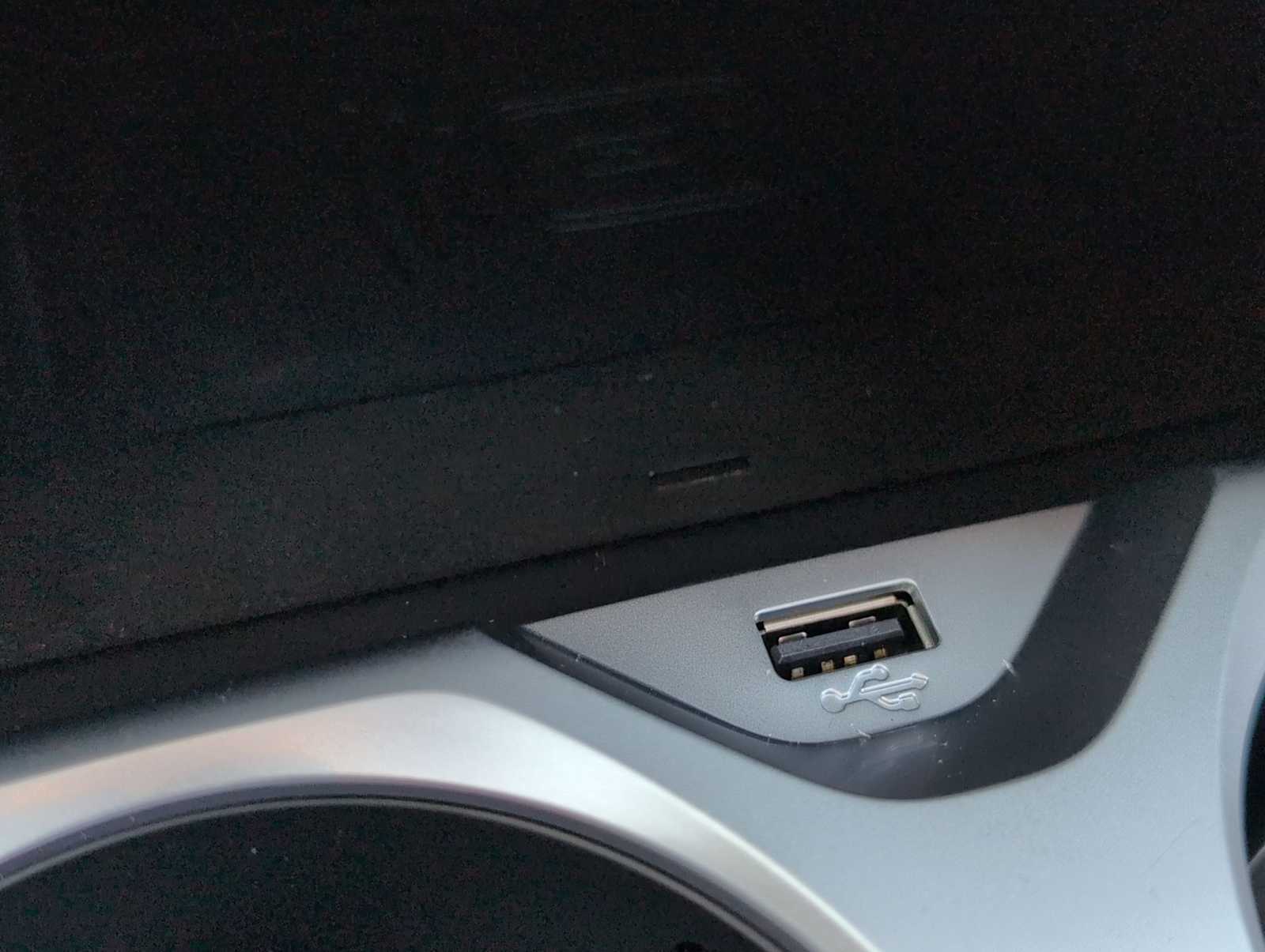 Thumbnail: 2026 BMW 8 Series - 32