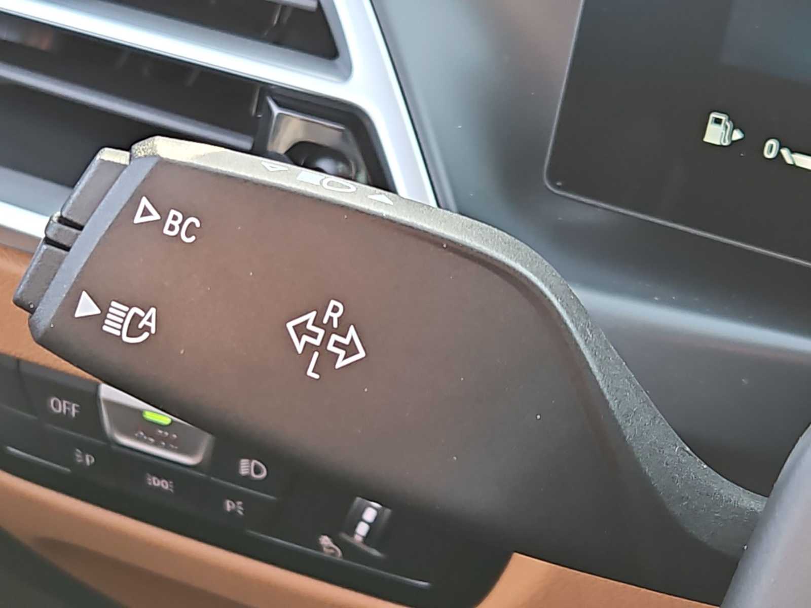 Thumbnail: 2026 BMW 3 Series - 25