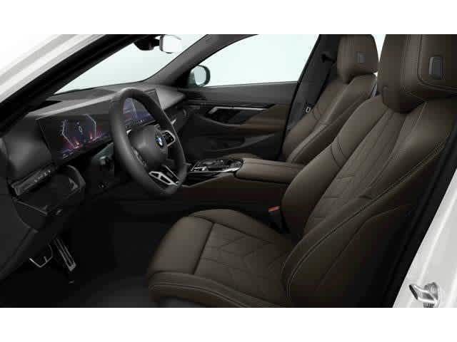 Thumbnail: 2026 BMW 5 Series - 5