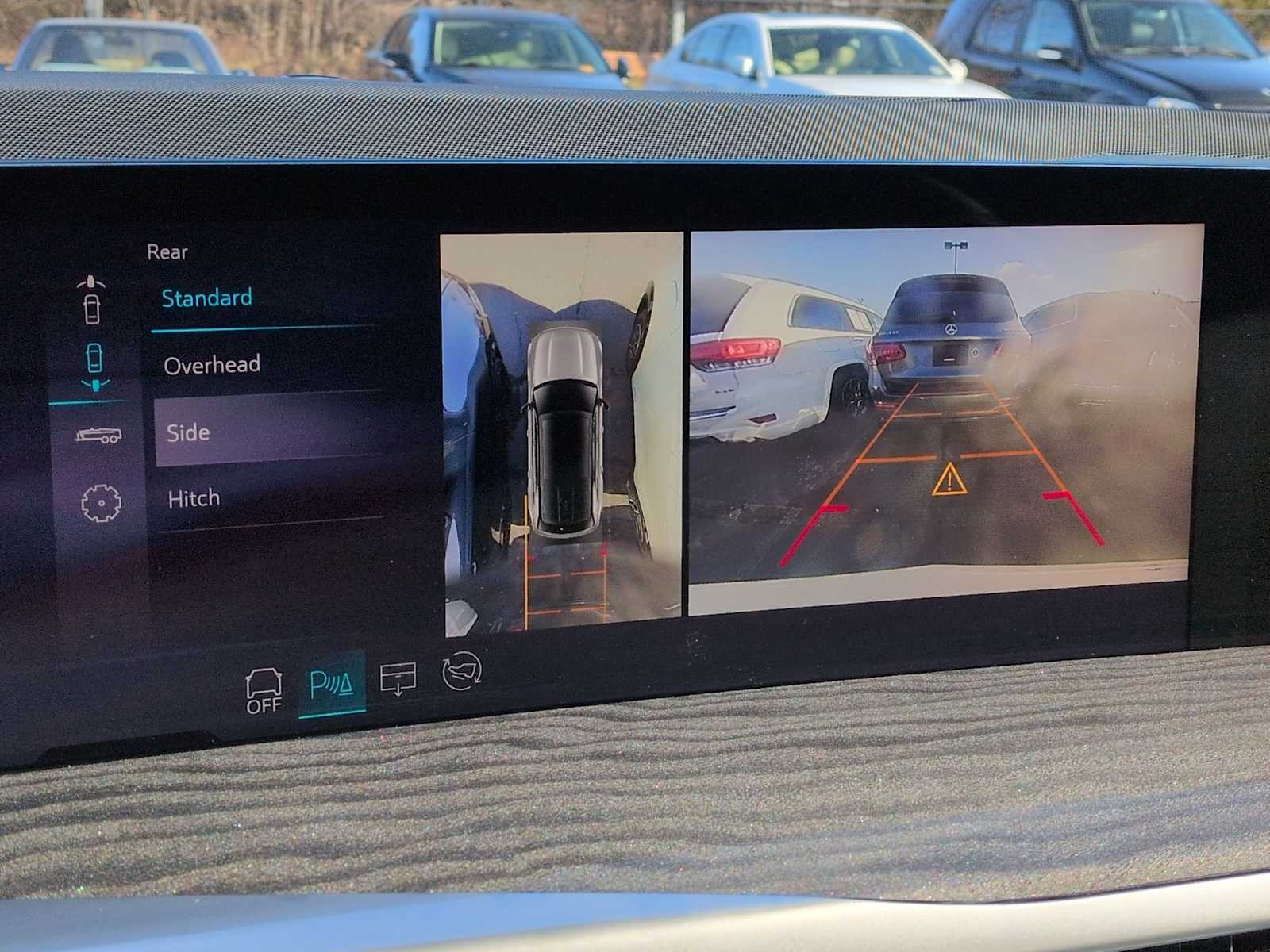 Thumbnail: 2025 Cadillac Escalade IQ - 31