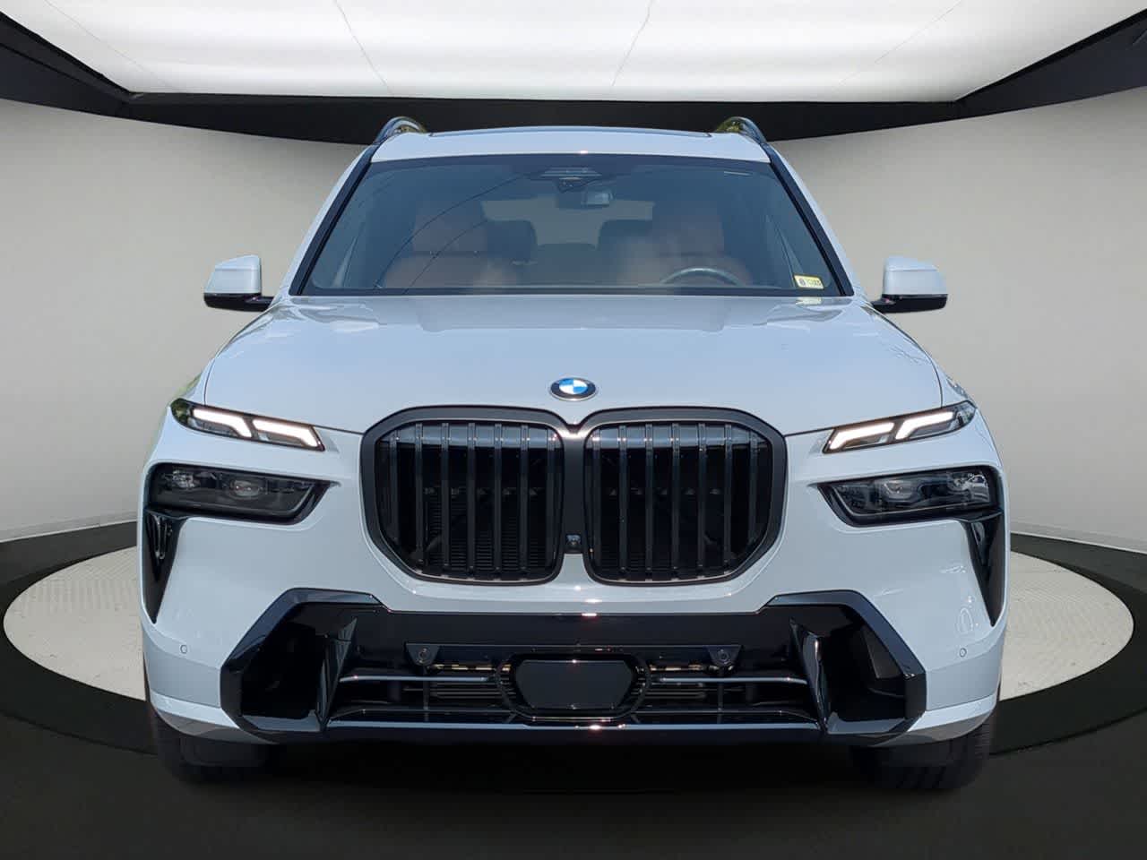 Thumbnail: 2024 BMW X7 - 3