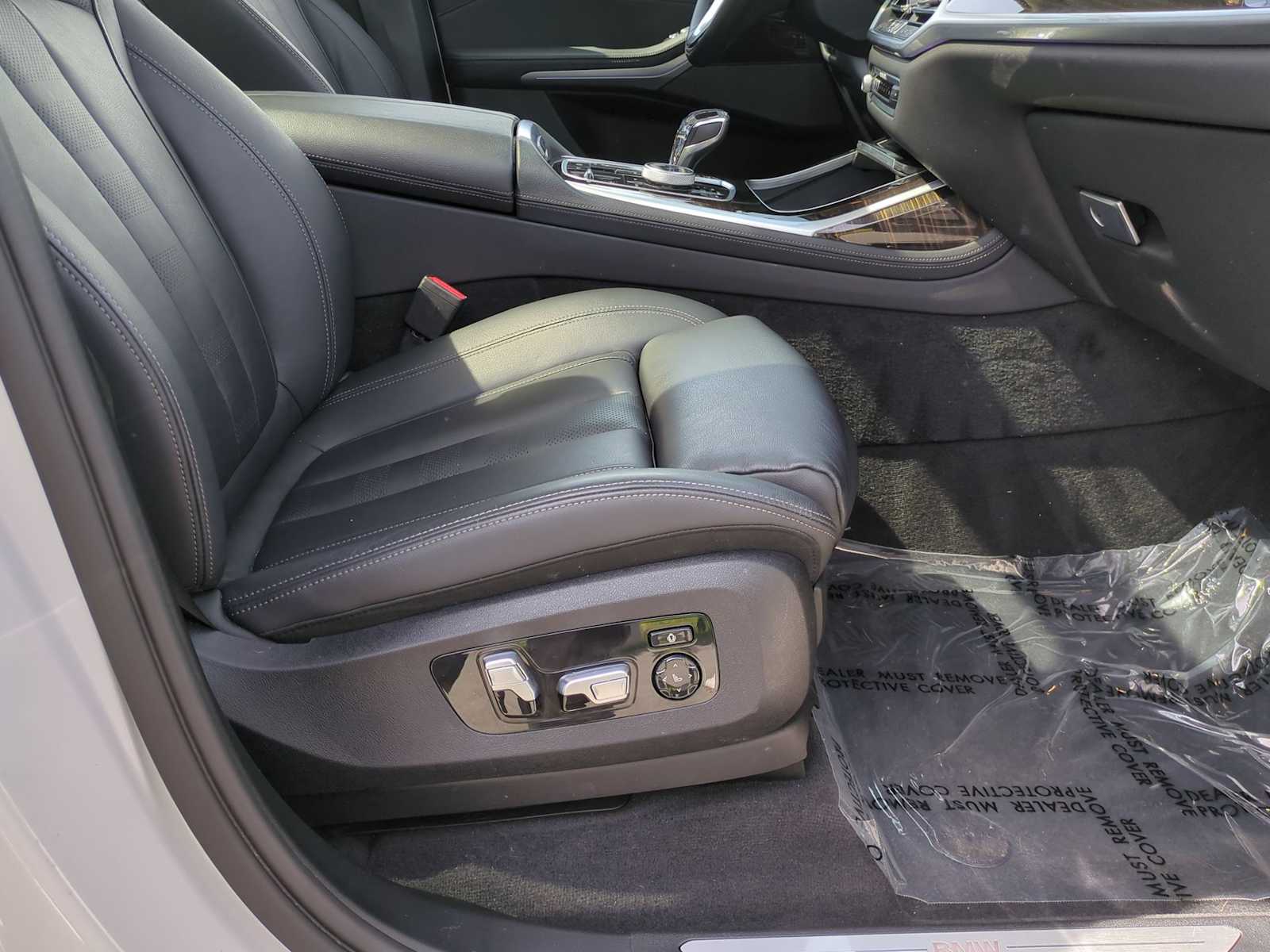 Thumbnail: 2021 BMW X7 - 23