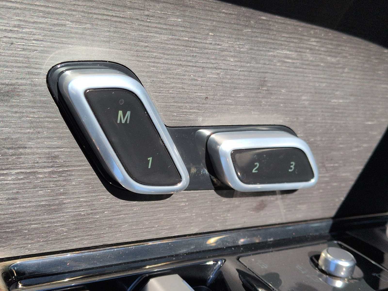 Thumbnail: 2025 Land Rover Range Rover Sport - 18