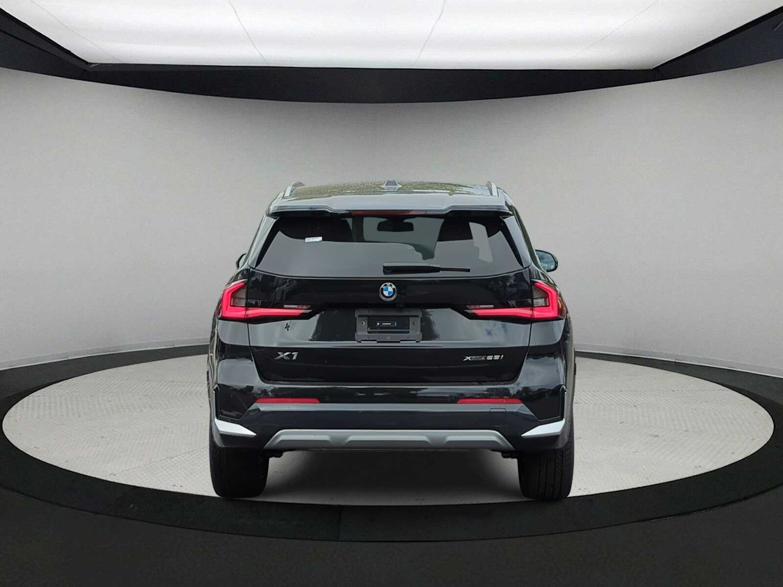 Thumbnail: 2025 BMW X1 - 7