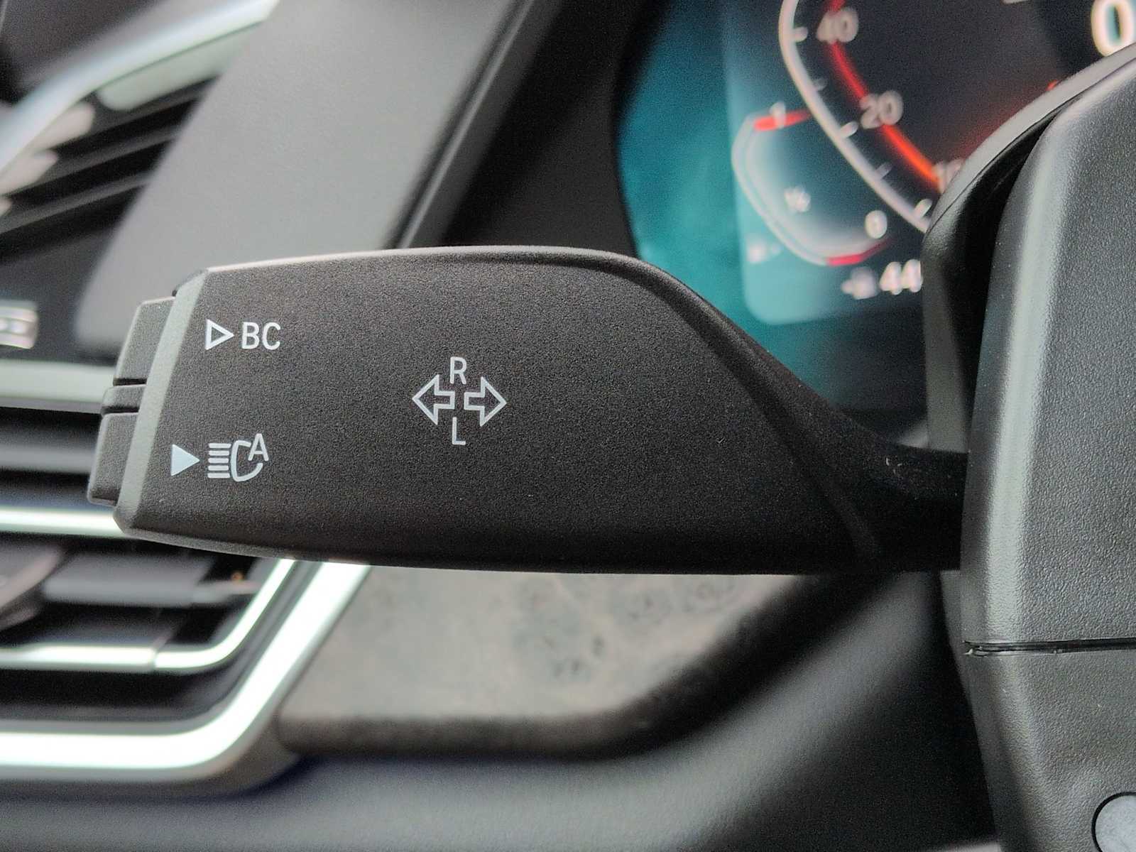 Thumbnail: 2023 BMW X5 - 29