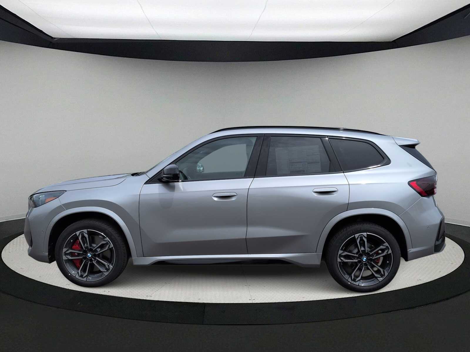 Thumbnail: 2026 BMW X1 - 5