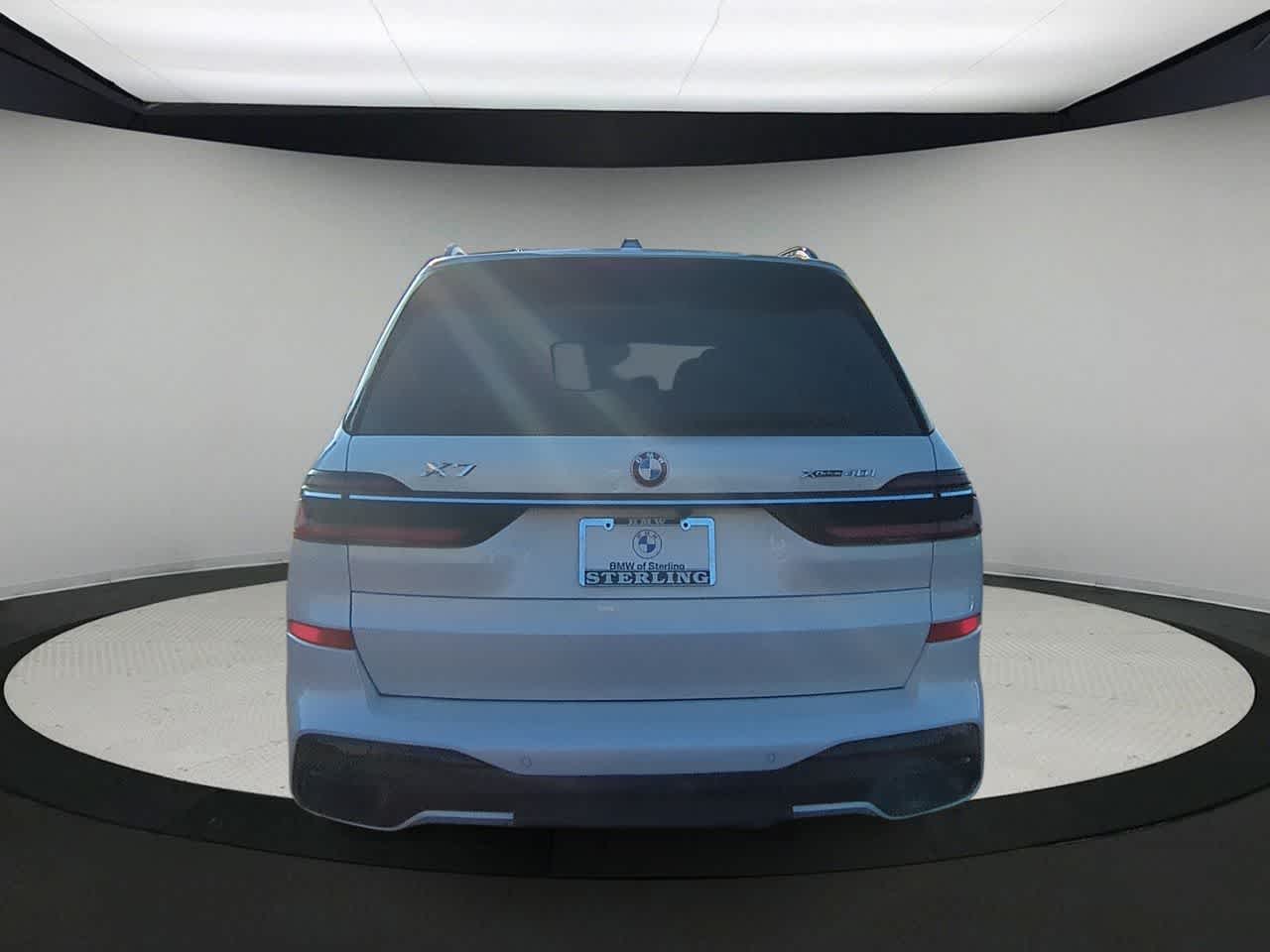 Thumbnail: 2023 BMW X7 - 7