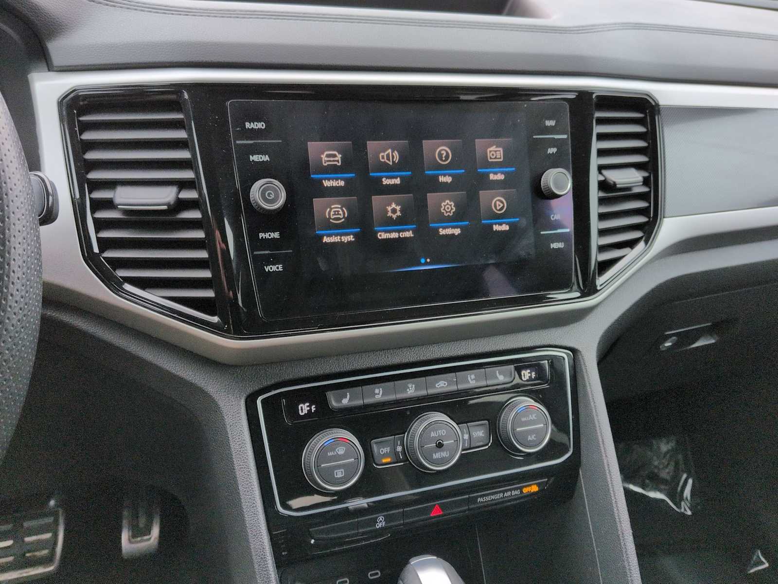 Thumbnail: 2021 Volkswagen Atlas - 30