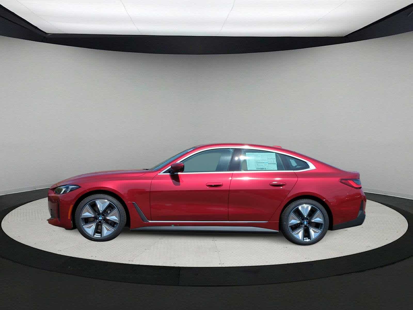 Thumbnail: 2025 BMW i4 - 5