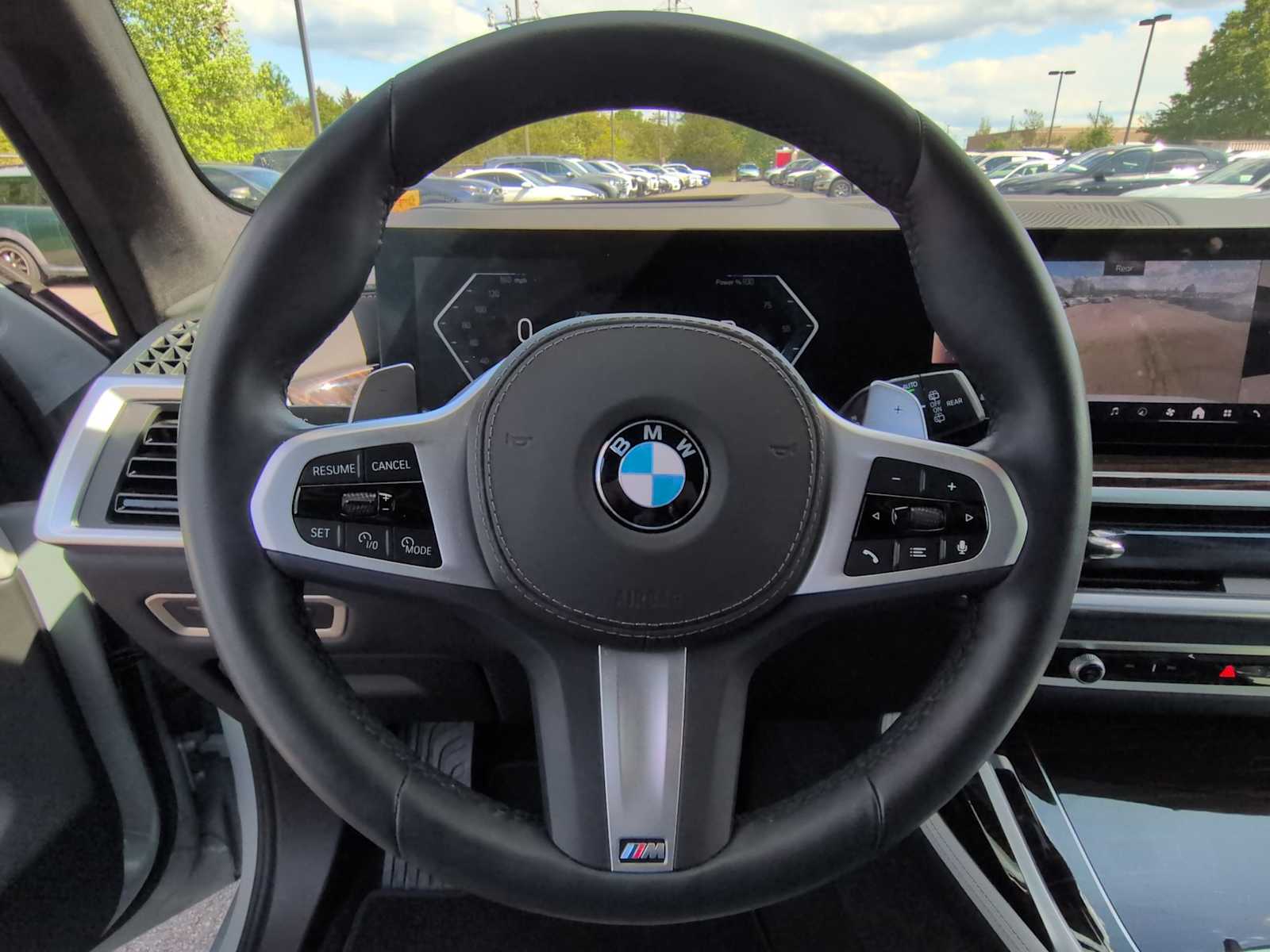 Thumbnail: 2025 BMW X7 - 24