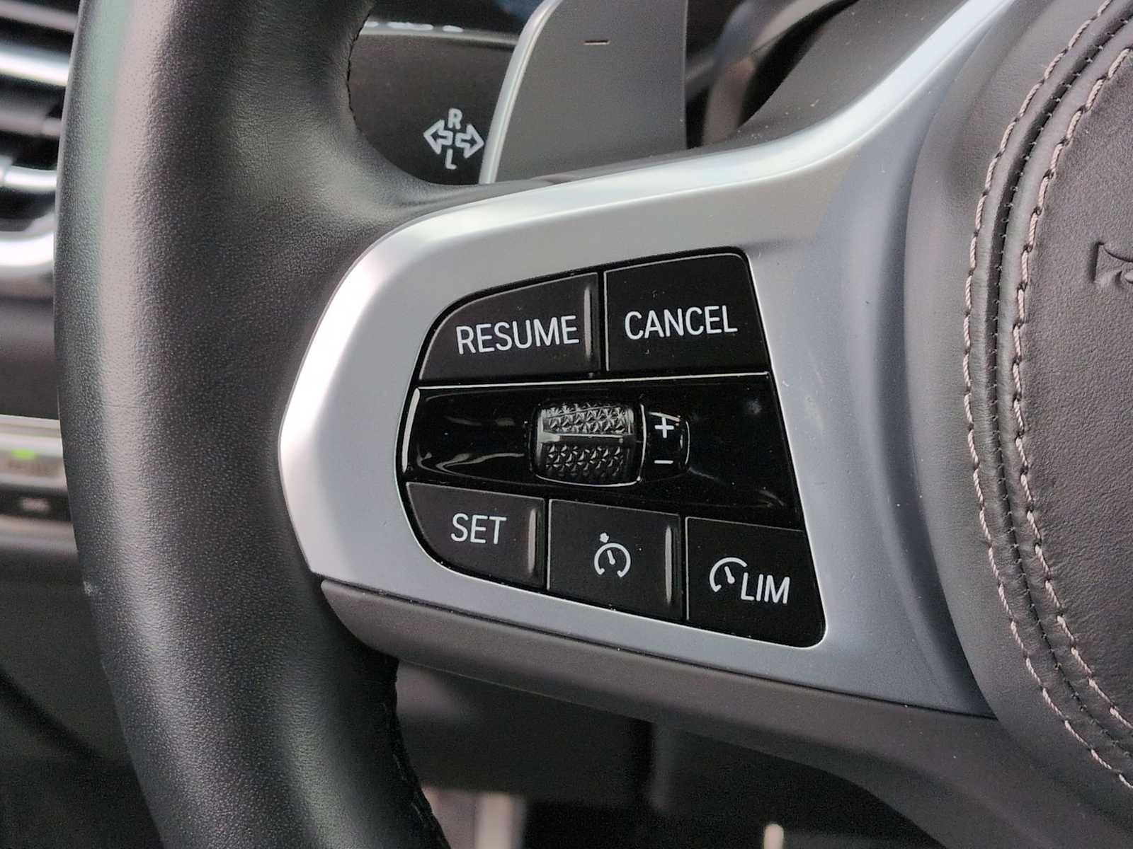 Thumbnail: 2023 BMW X6 - 24