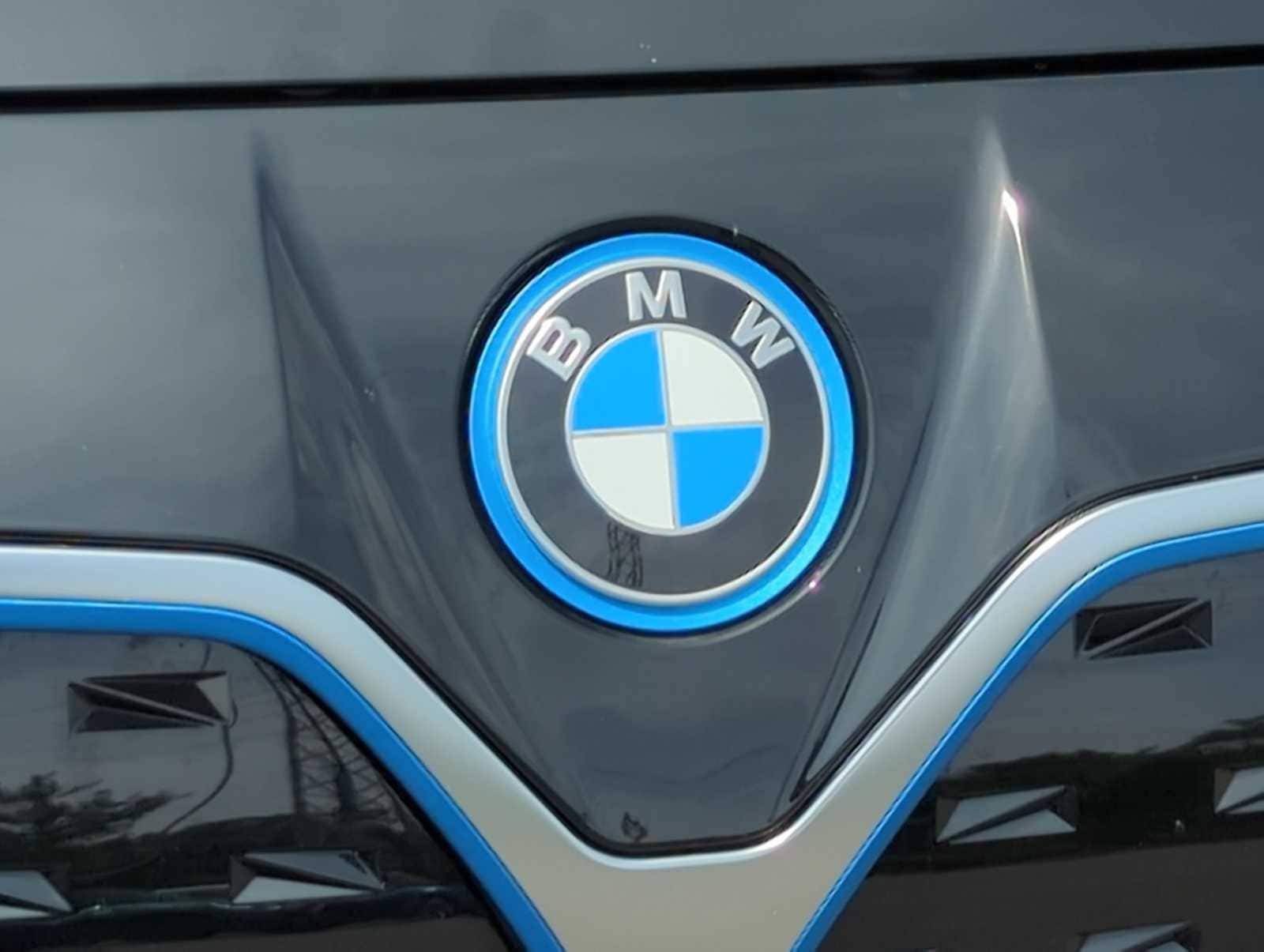 Thumbnail: 2024 BMW i4 - 11