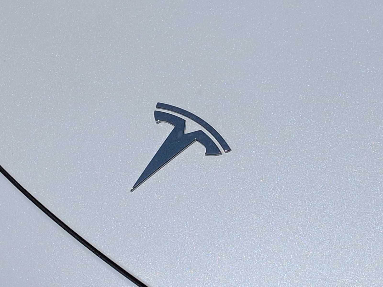 Thumbnail: 2023 Tesla Model 3 - 12