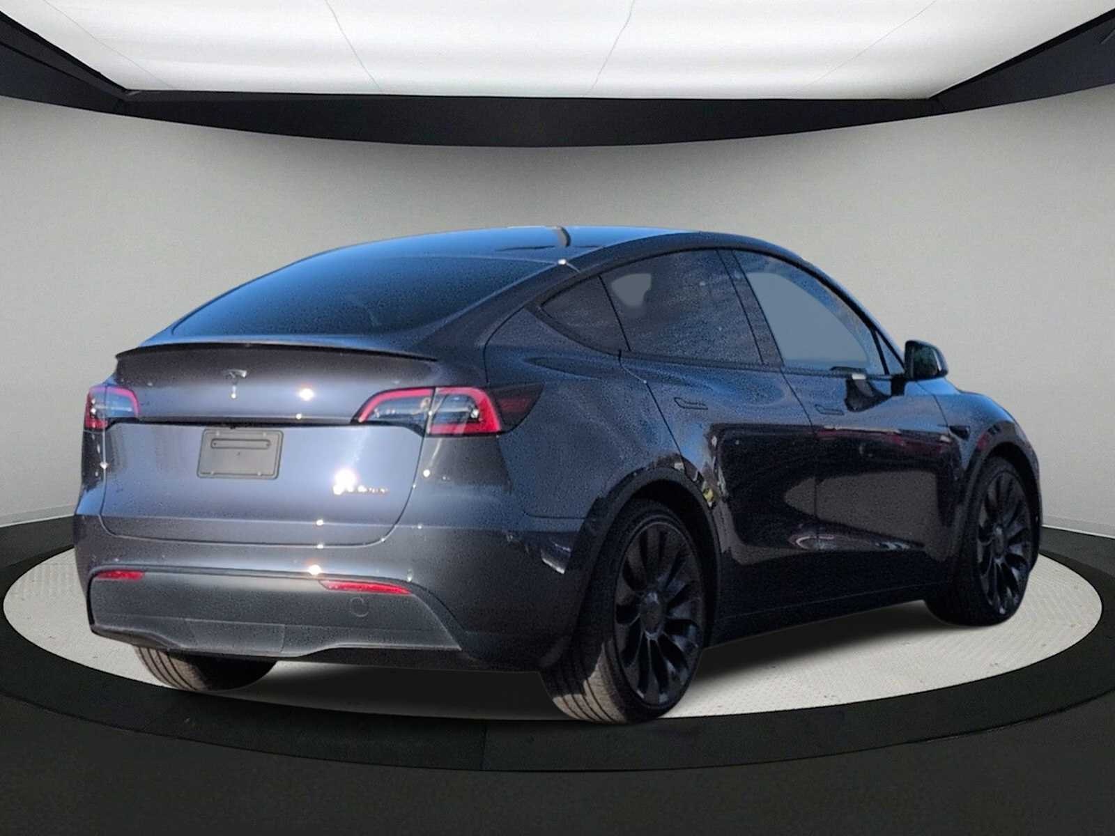 Thumbnail: 2022 Tesla Model Y - 8