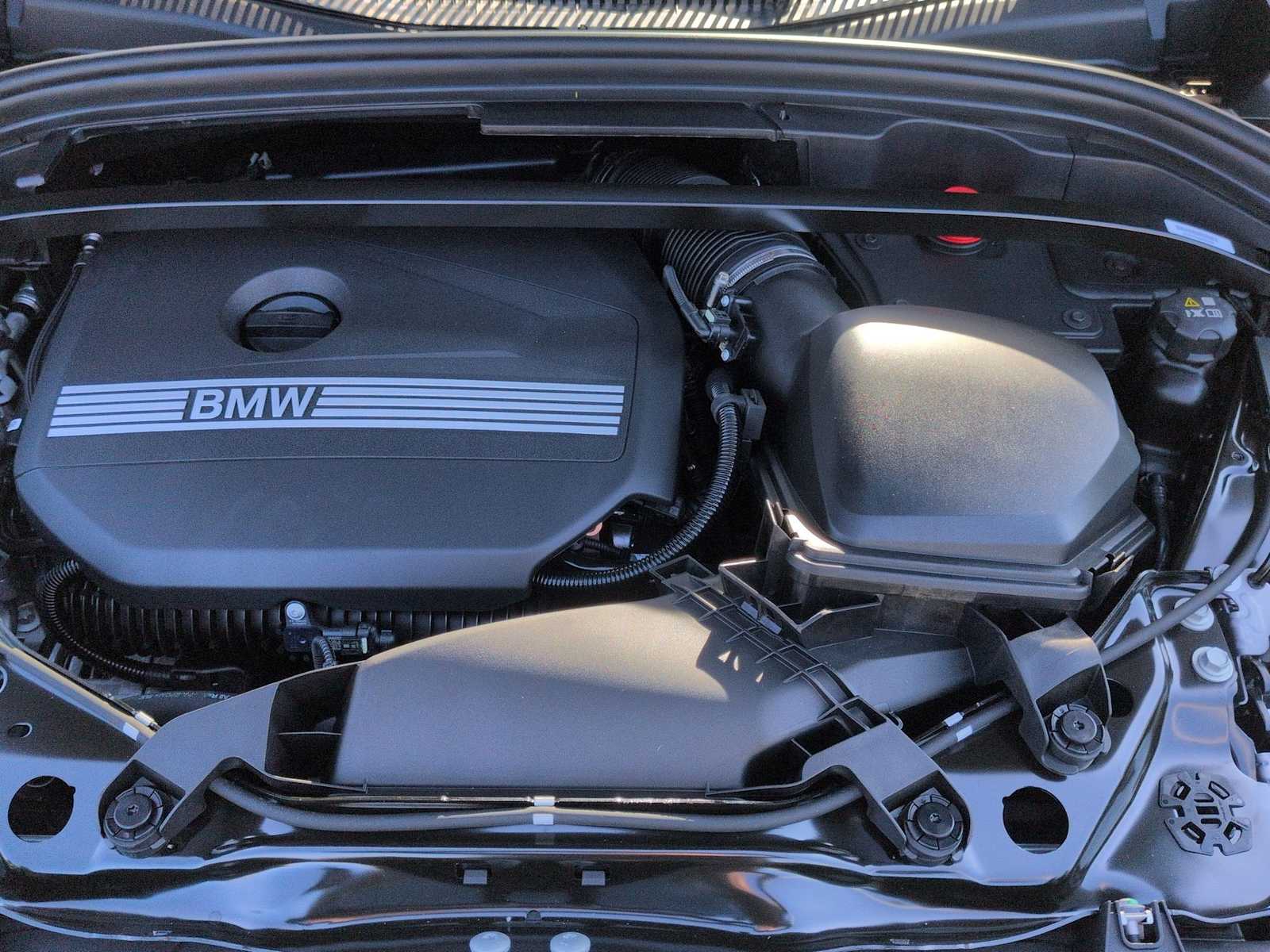 Thumbnail: 2026 BMW X1 - 15