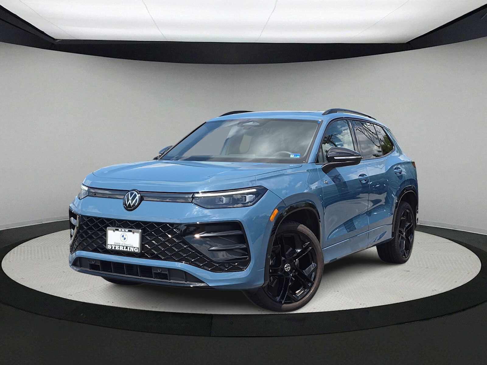 2025 Volkswagen Tiguan SE R-LINE BLACK