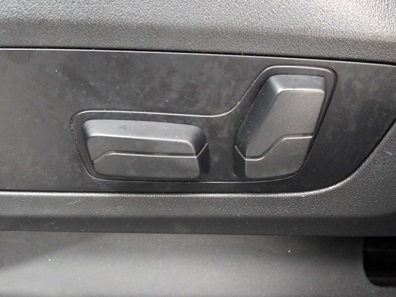 Thumbnail: 2023 BMW X1 - 18