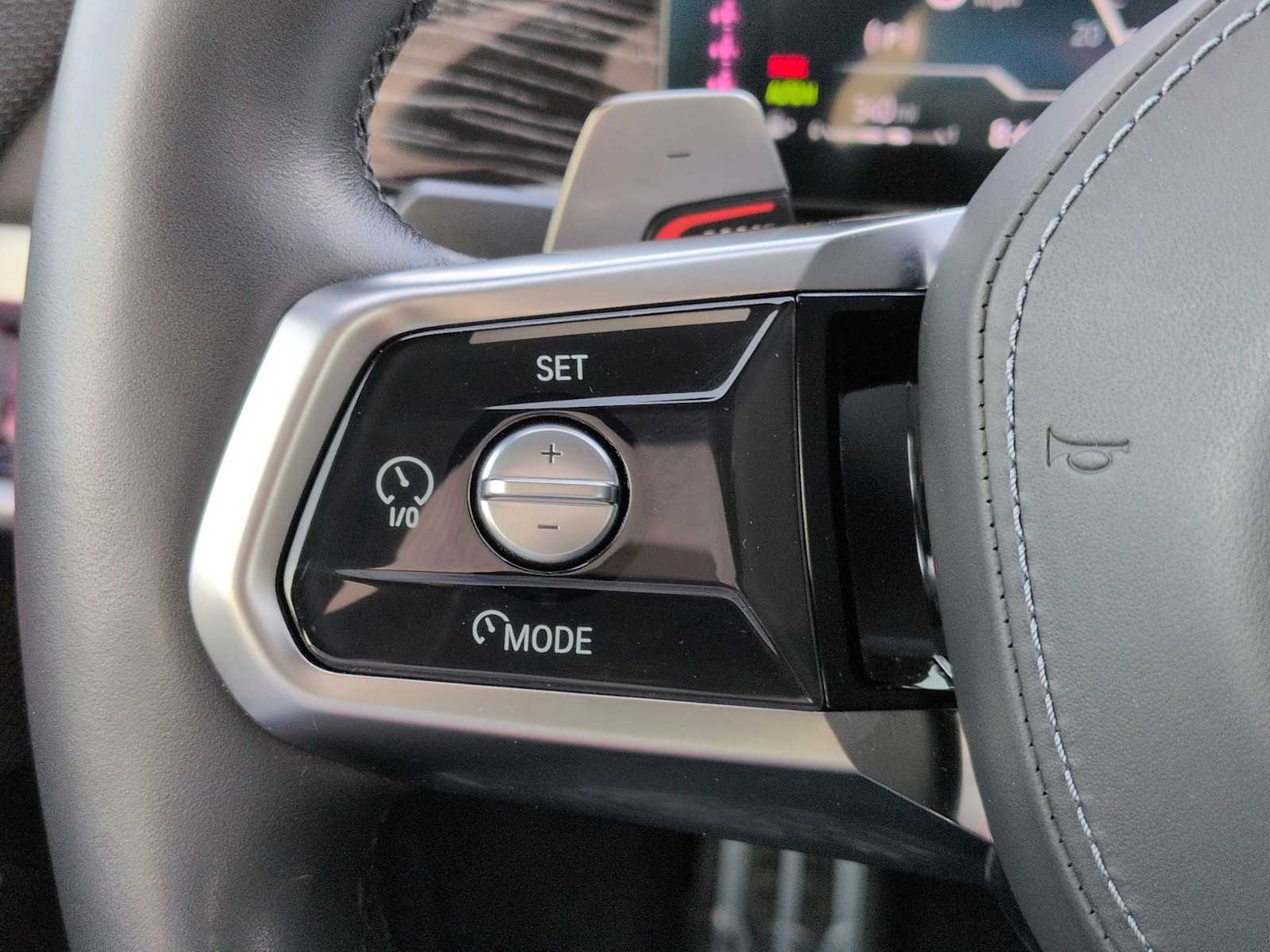 Thumbnail: 2023 BMW 7 Series - 26